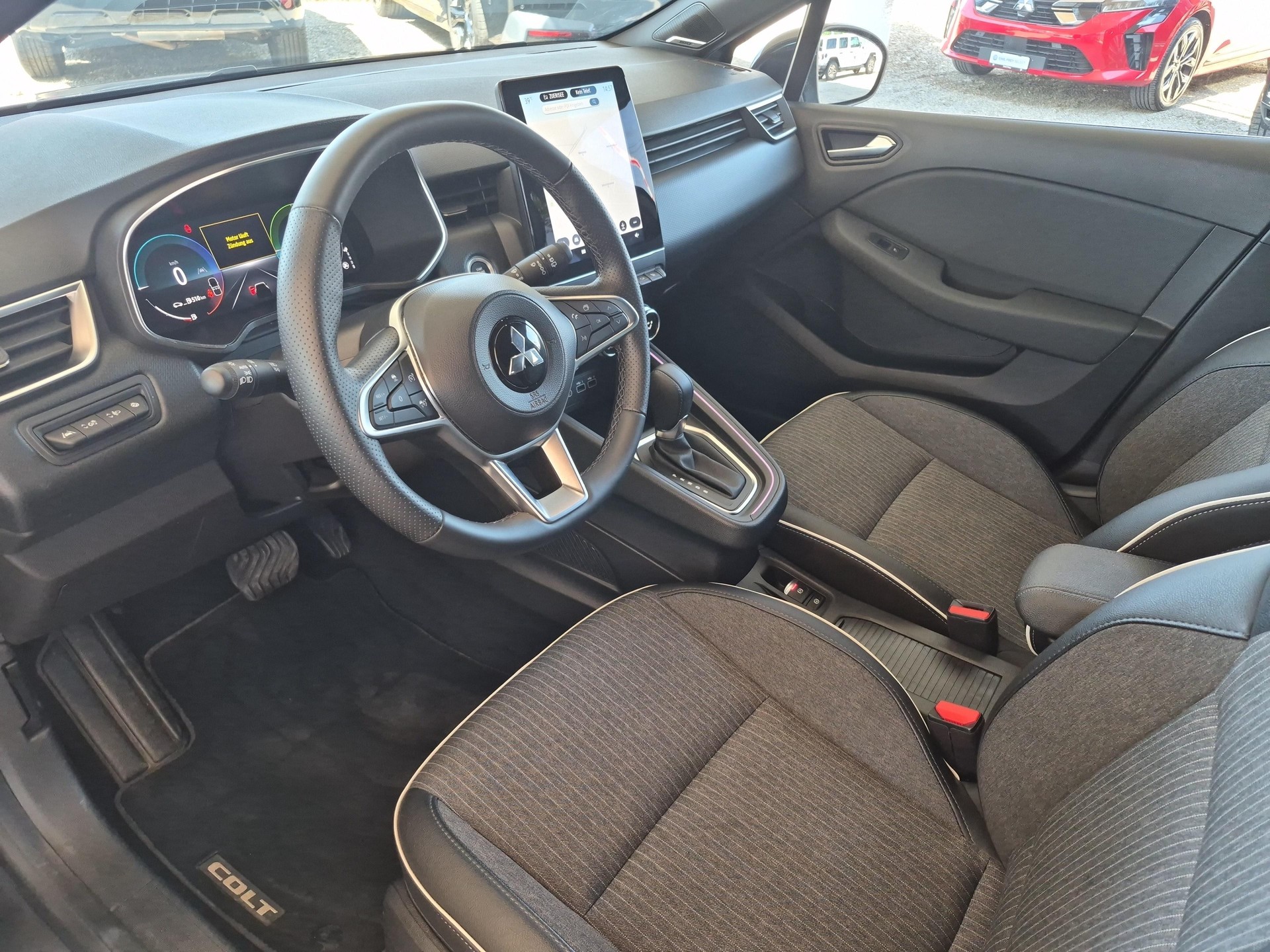 MITSUBISHI Colt 1.6 HEV Instyle-image-12