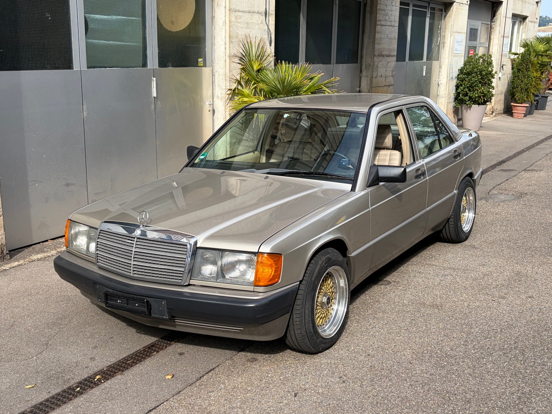 MERCEDES-BENZ 2.0 AUTOMAT-image-0