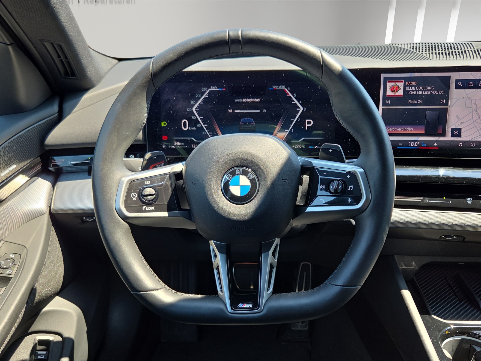 BMW 520d xDrive 48V Touring M Sport Steptronic-image-7