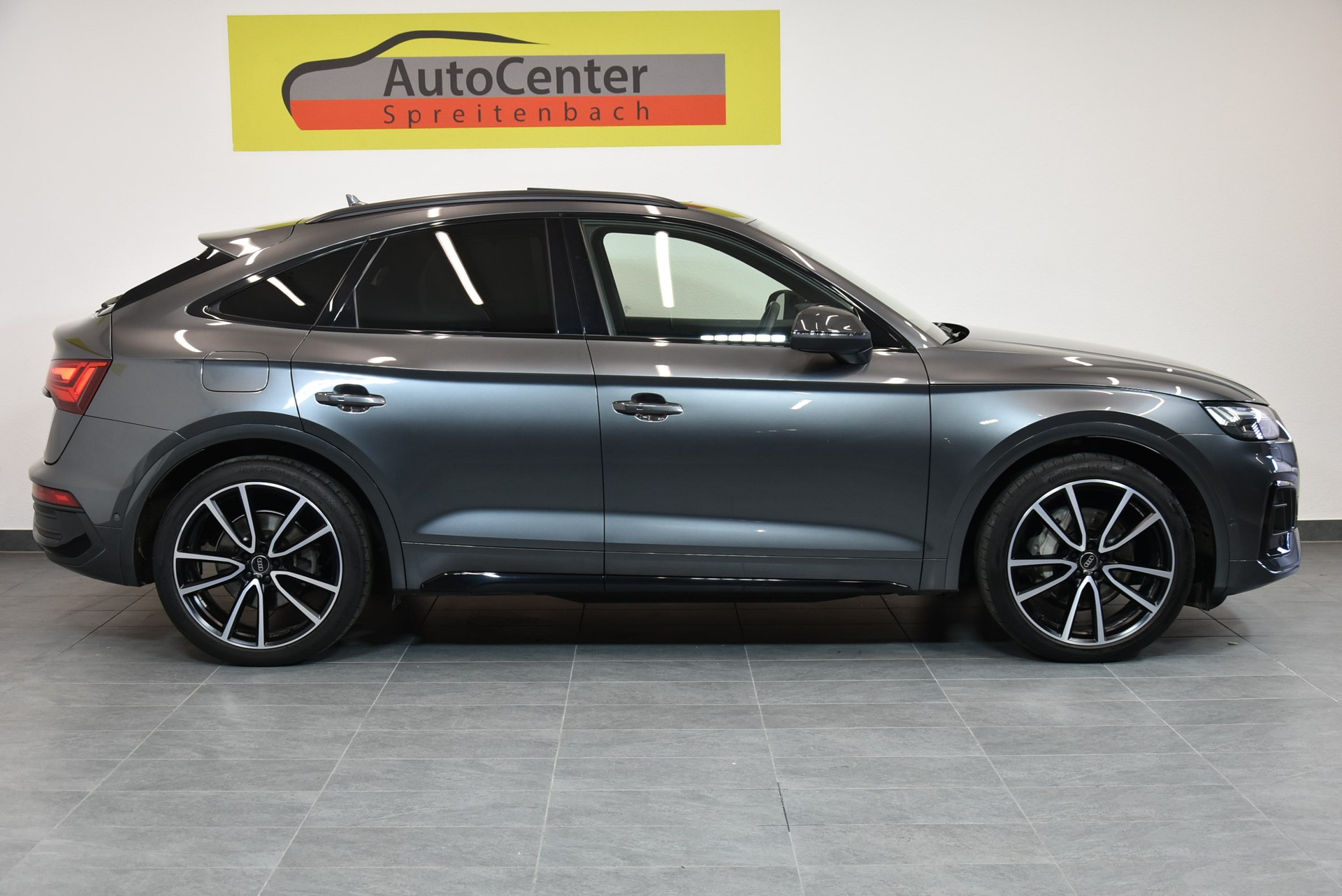 AUDI Q5 Sportback 50 TFSI e PHEV S line quattro S-tronic-image-11