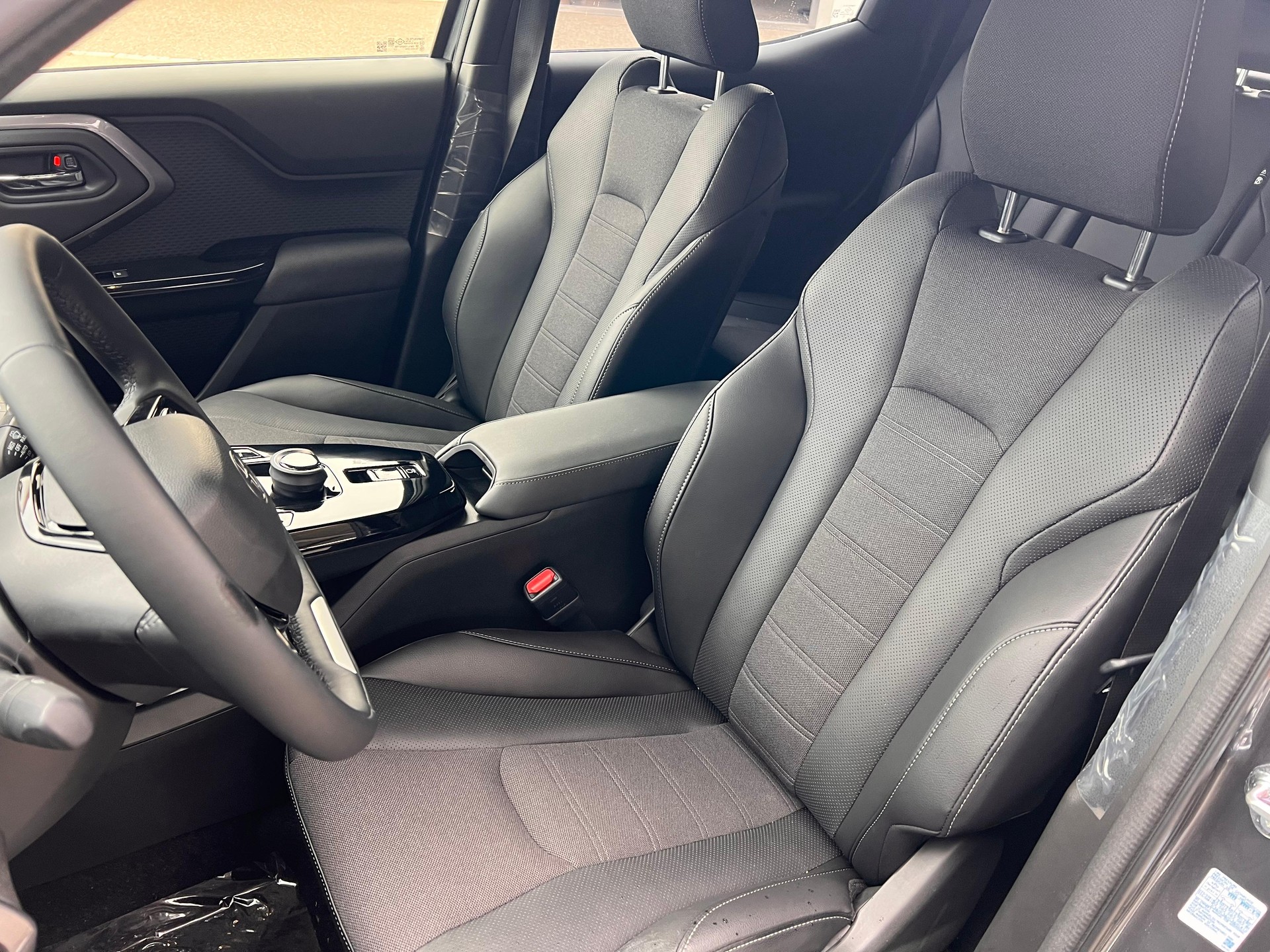 TOYOTA Urban Cruiser Premium AWD-image-9