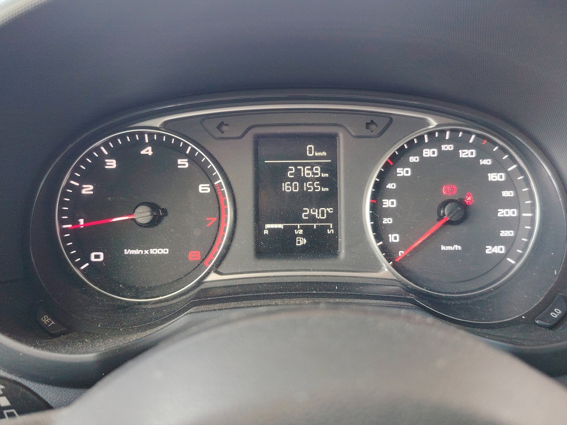 AUDI A1 1.0 TFSI Design-image-9