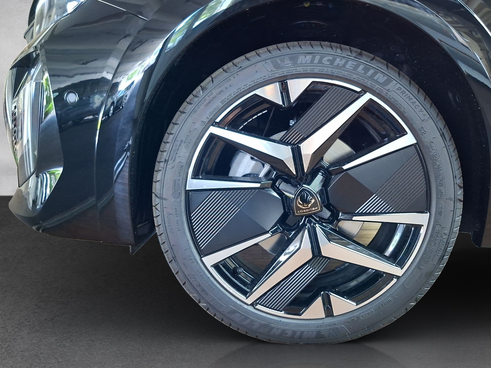 PEUGEOT 208 e-GT 51kWh-image-15