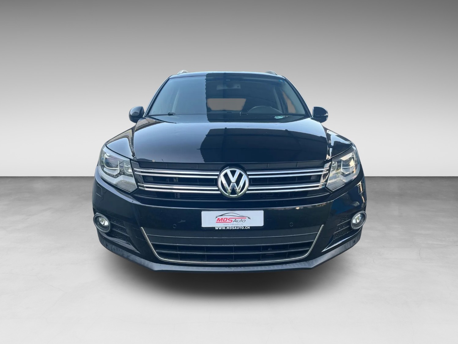 VW Tiguan 2.0 TSI Track&Style 4Motion-image-1