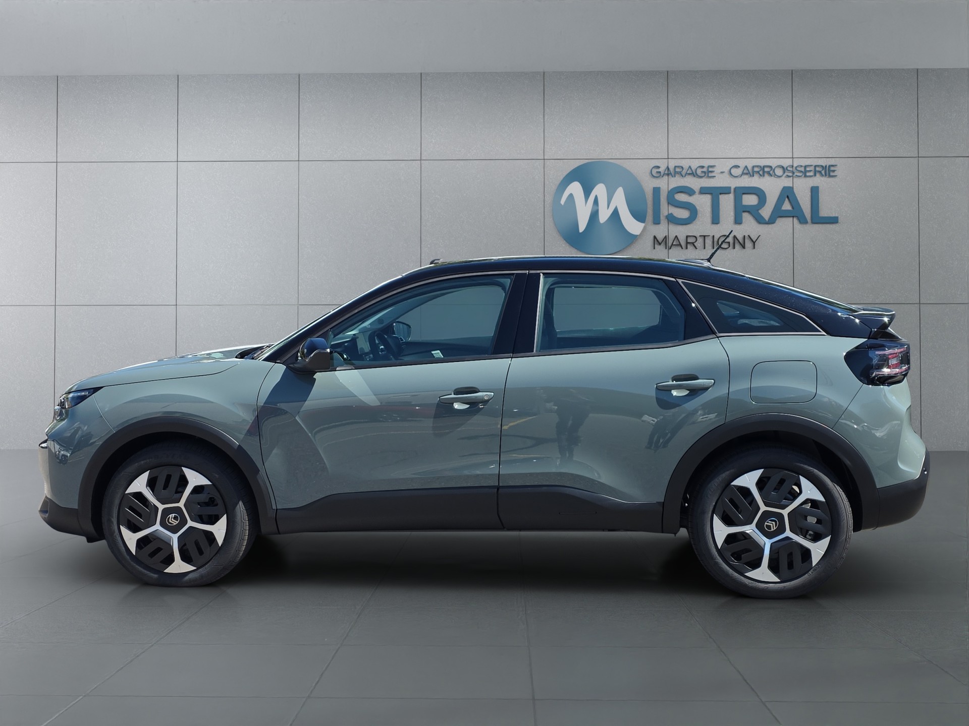 CITROEN C4 1.2 Hybrid Plus-image-1