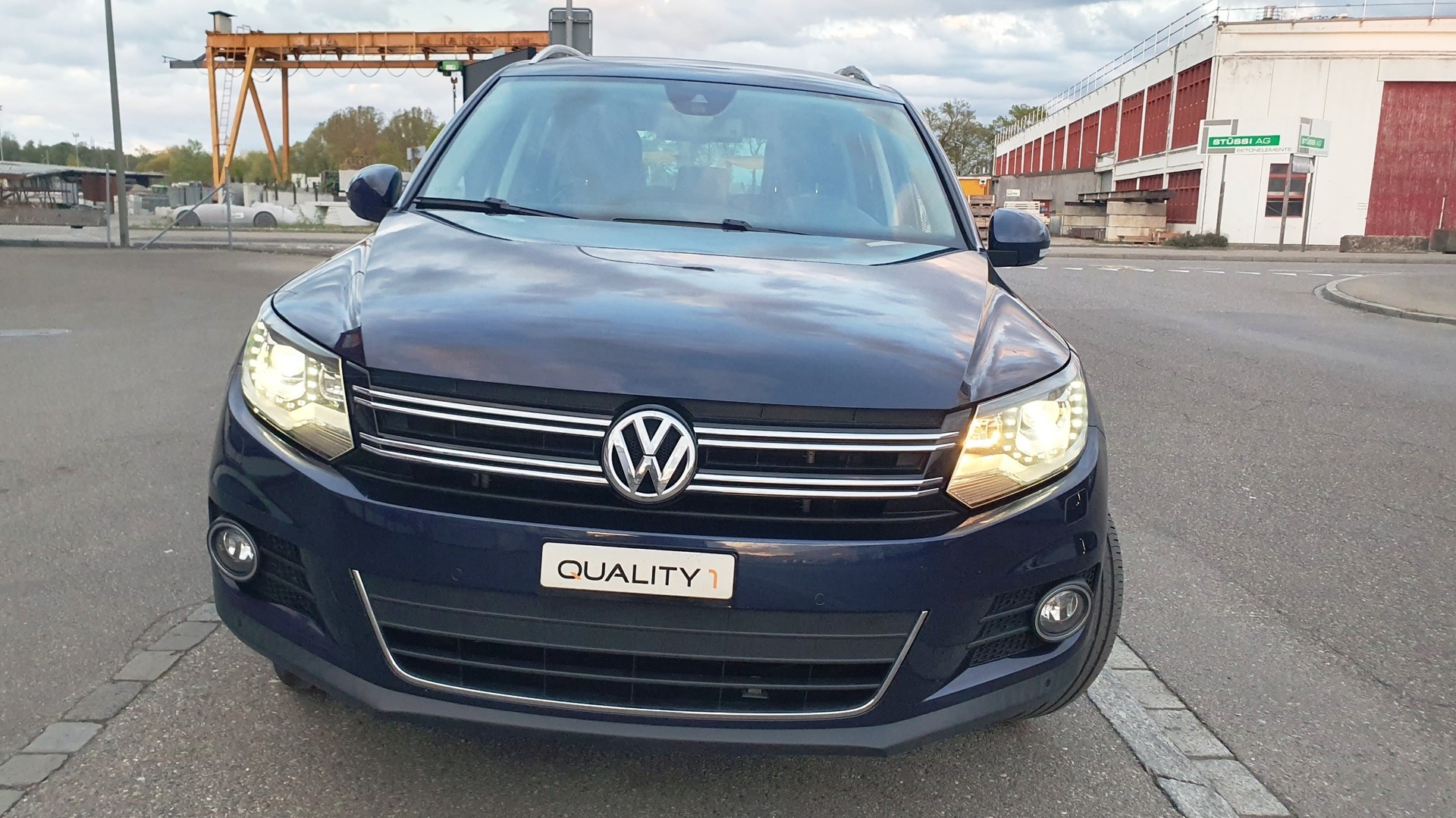 VW Tiguan 2.0 TSI Sport&Style 4Motion DSG-image-2
