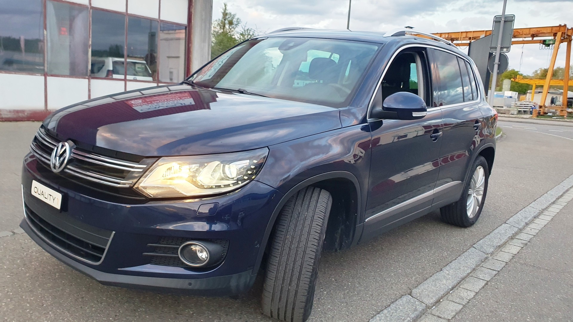 VW Tiguan 2.0 TSI Sport&Style 4Motion DSG-image-4