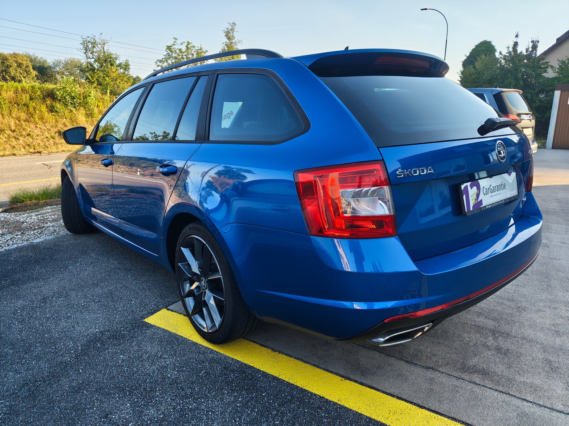 SKODA Octavia Combi 2.0 TDI RS DSG-image-1