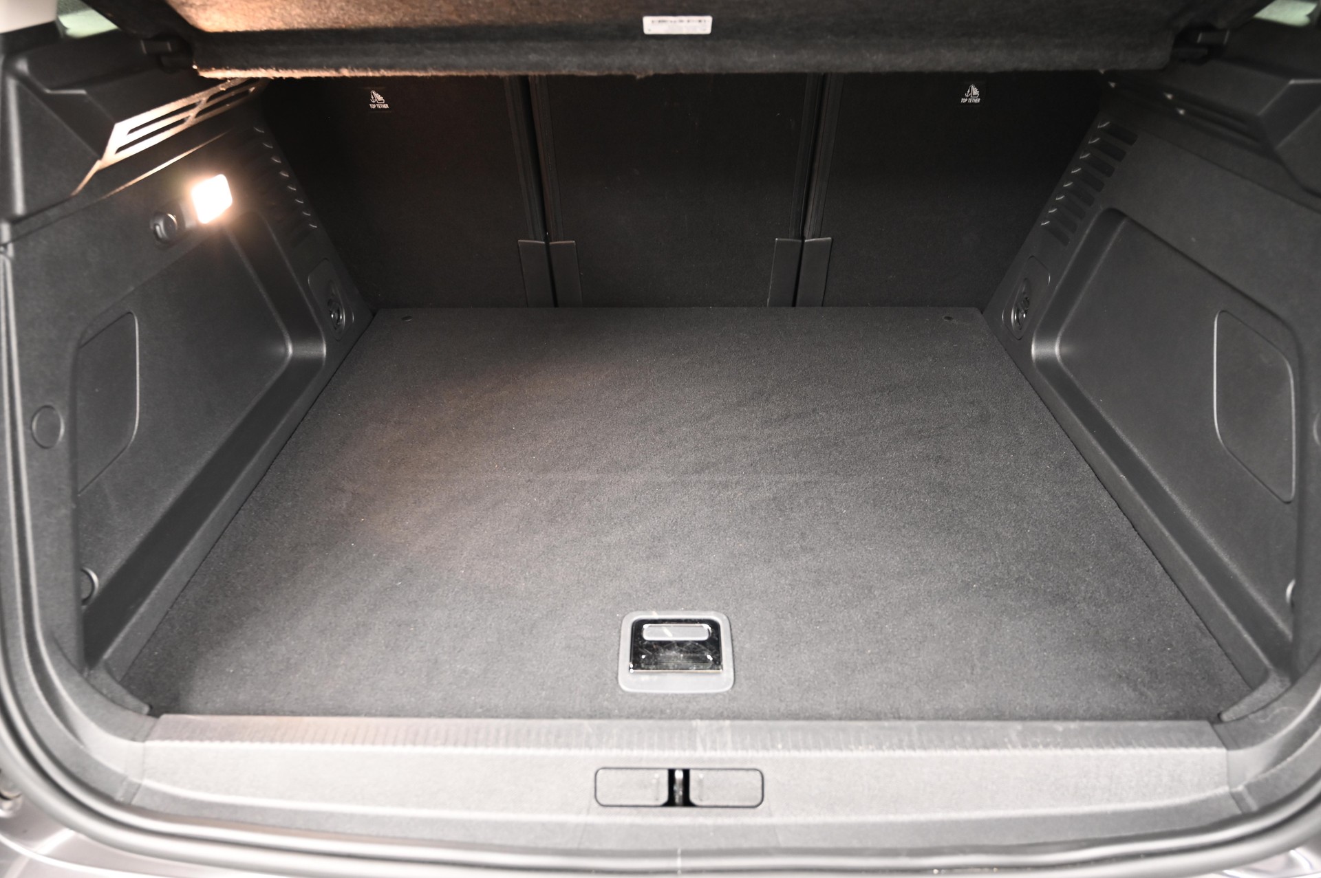 CITROEN C5 Aircross 1.6 Plug-in Hybrid Swiss Edition-image-18