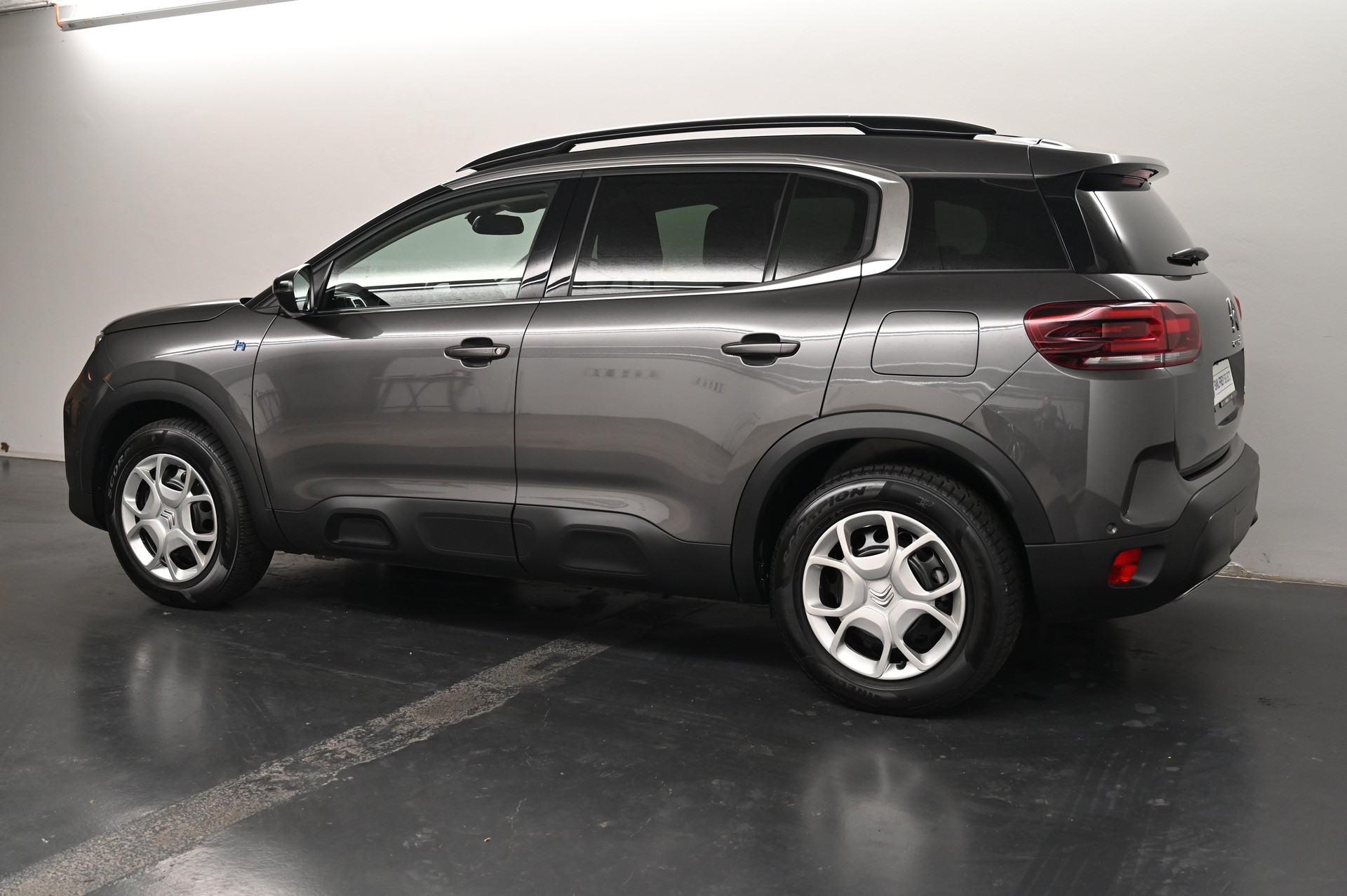 CITROEN C5 Aircross 1.6 Plug-in Hybrid Swiss Edition-image-4