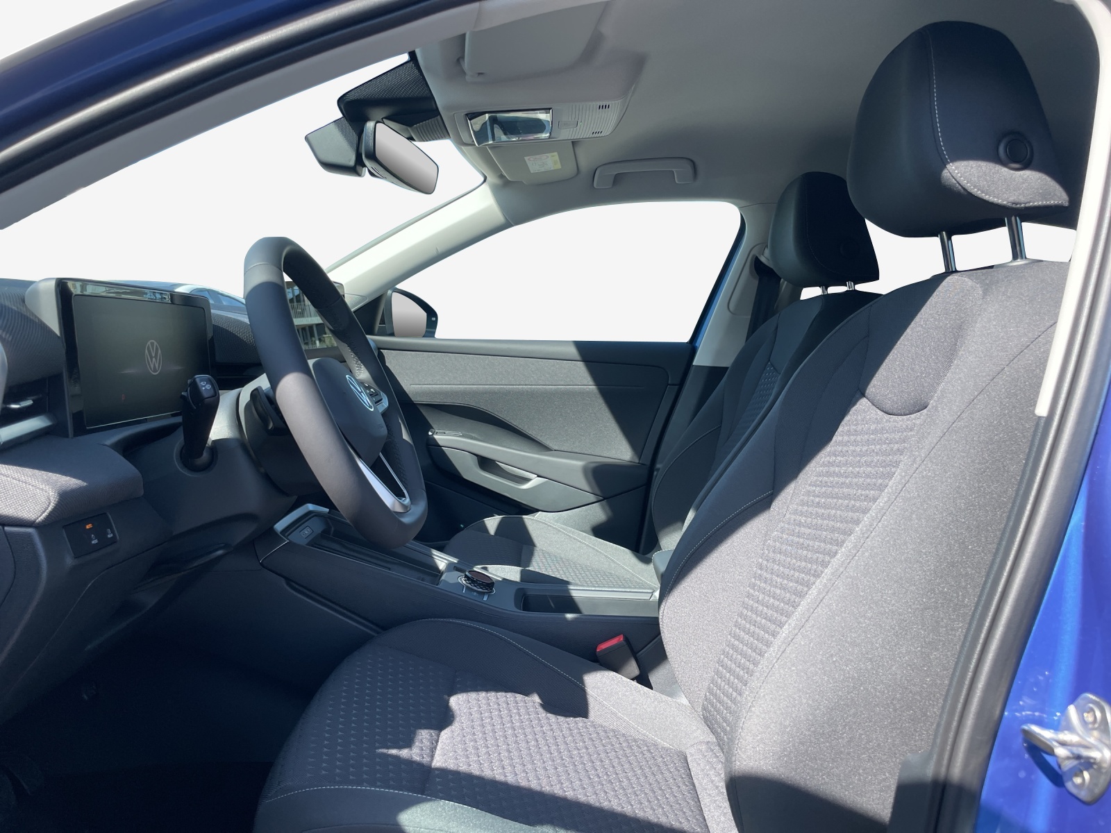 VW T-Roc 1.5 eTSI mHEV Life DSG-image-7
