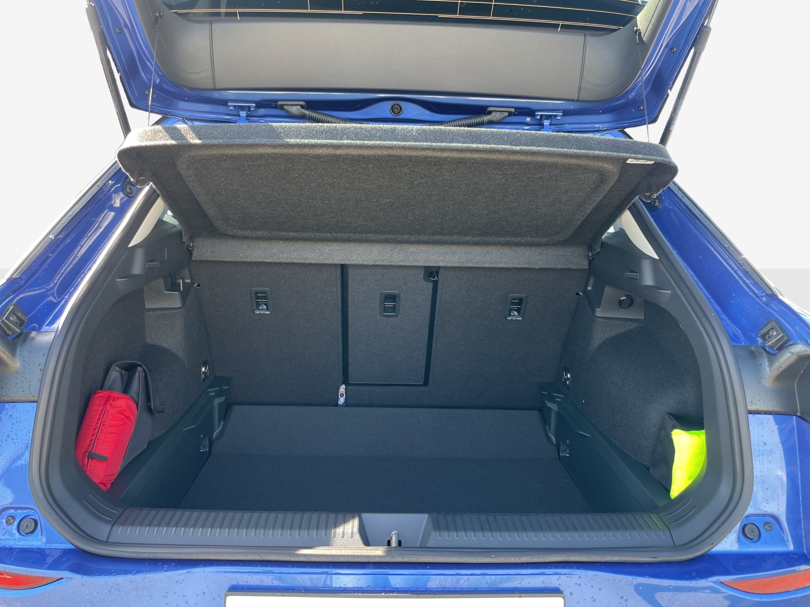 VW T-Roc 1.5 eTSI mHEV Life DSG-image-12