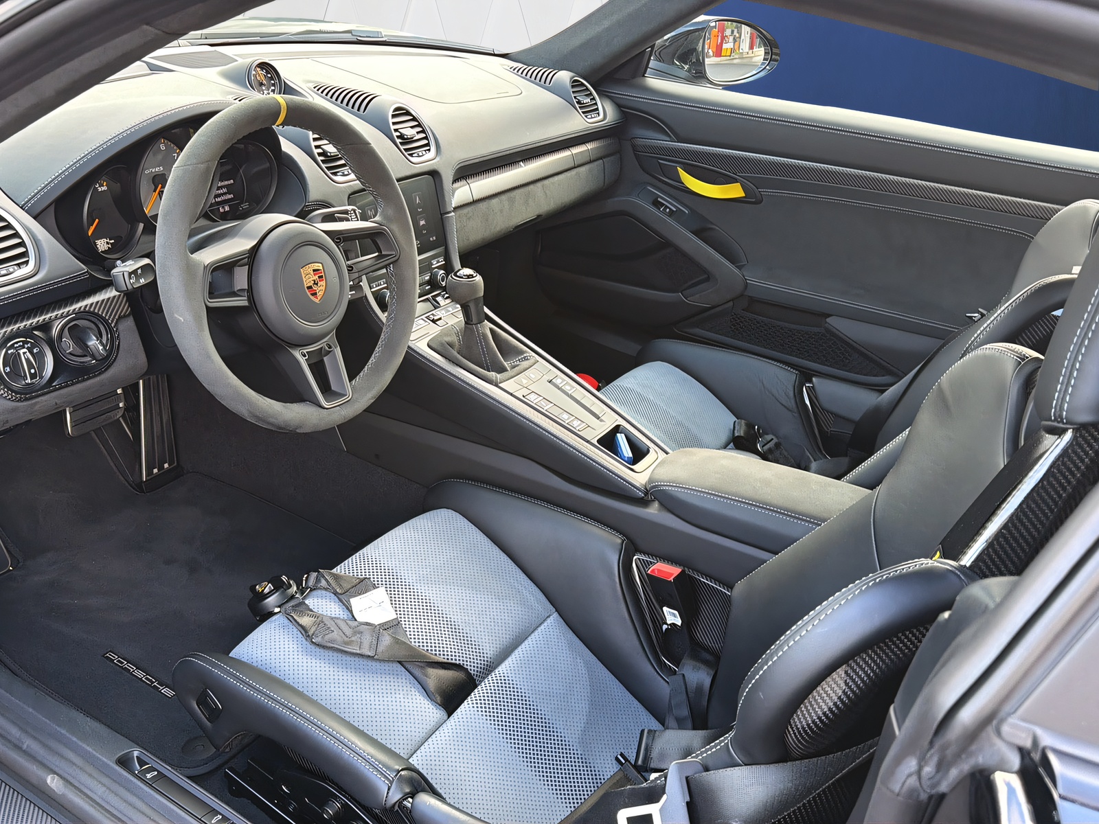 PORSCHE 718 Cayman GT4 RS PDK-image-5
