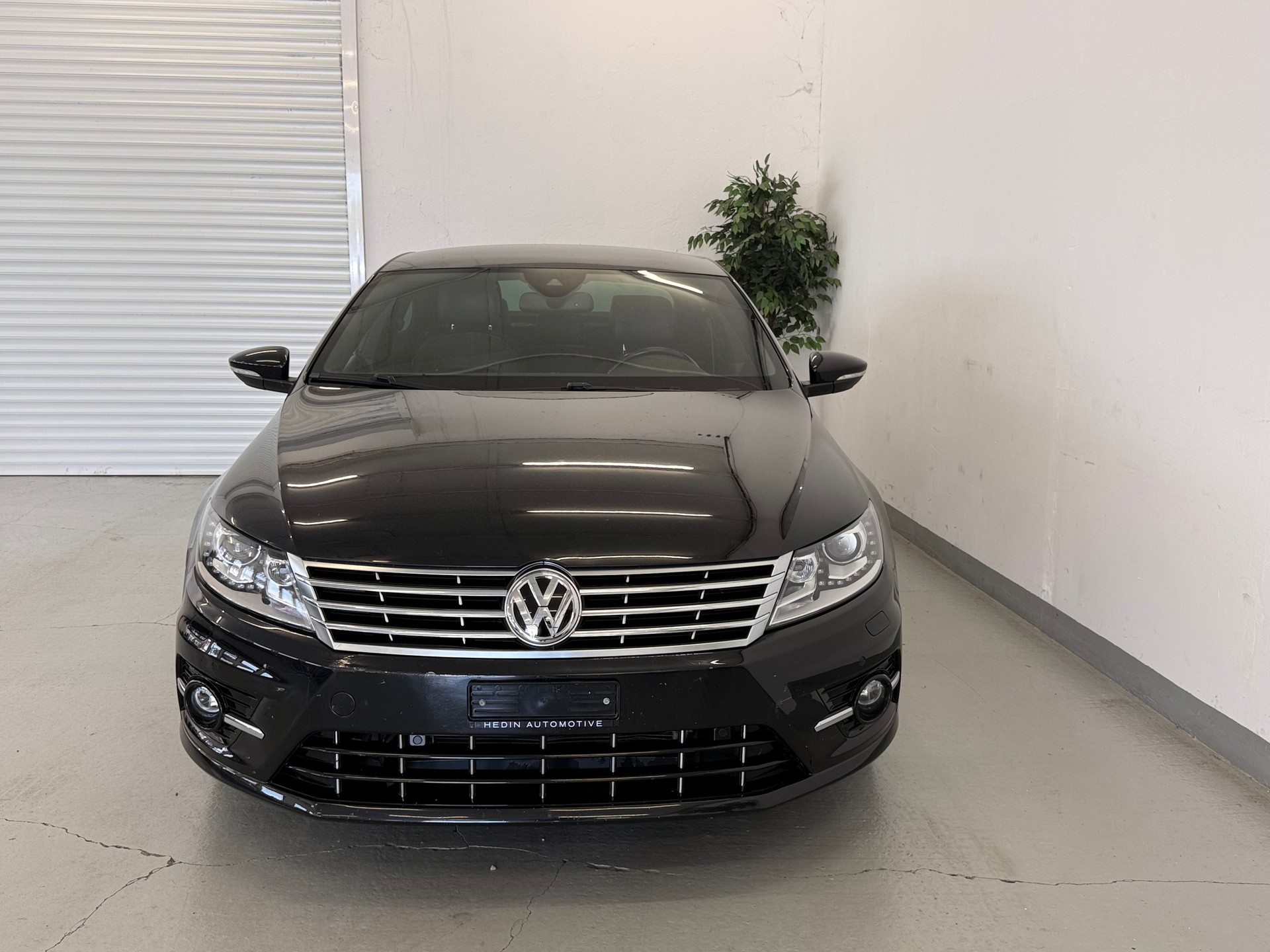 VW 2.0 TDI R-Line-image-1