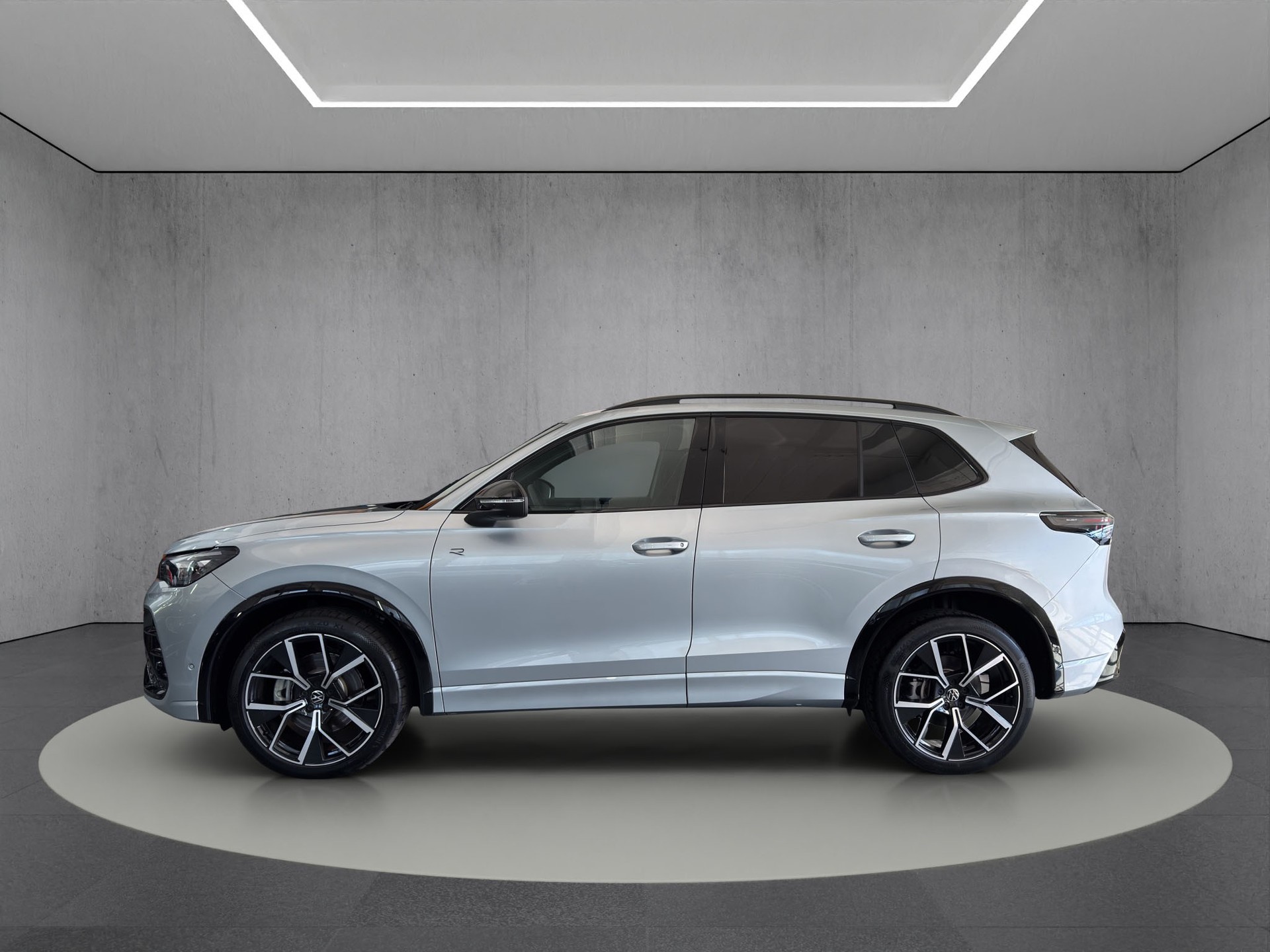 VW Tiguan 2.0 TSI DSG R-Line 4M. "Leder Varenna-Pano-360°Kamera-Black Style"-image-2
