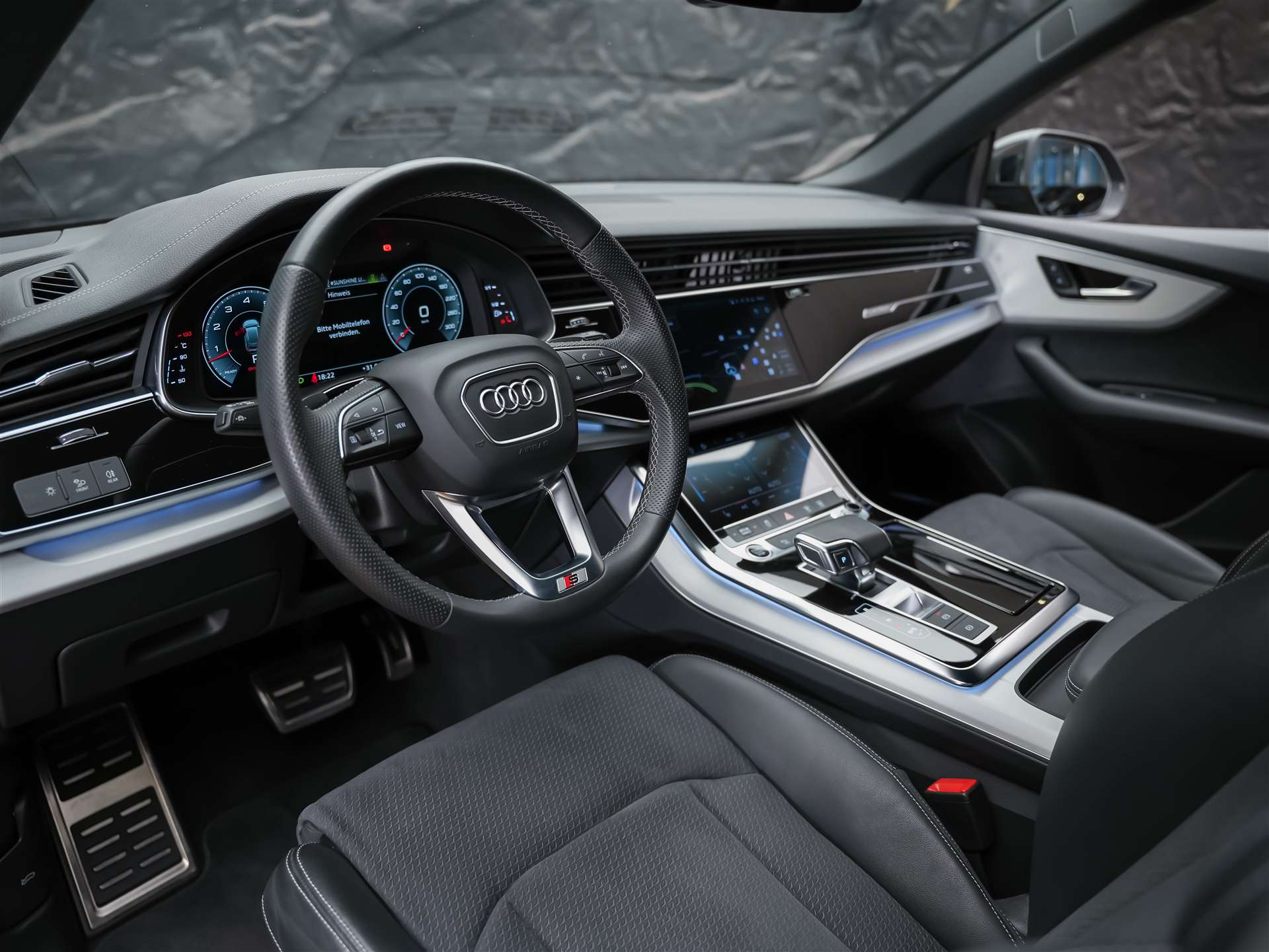 AUDI Q8 55 TFSI quattro tiptronic *22" Felgen*Bang&Olufsen*Luftfahrwerk*360° Kamera*-image-8