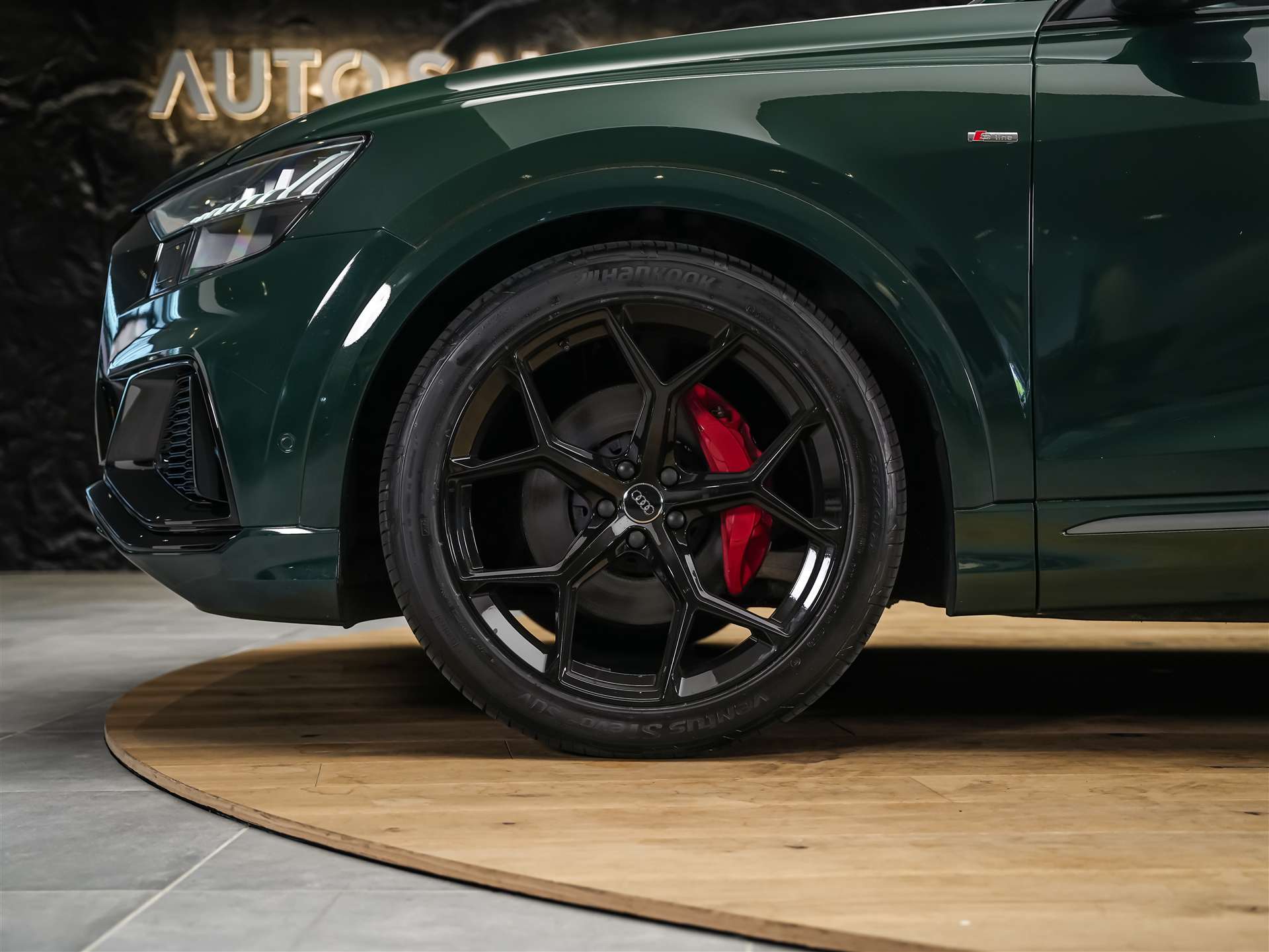 AUDI Q8 55 TFSI quattro tiptronic-image-18