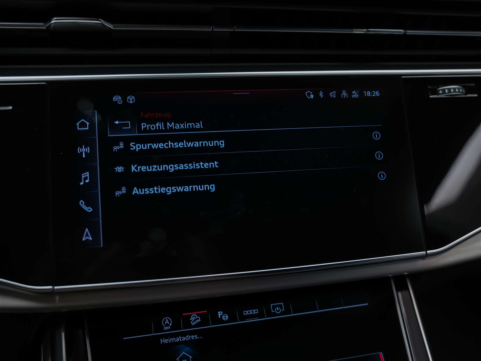 AUDI Q8 55 TFSI quattro tiptronic *22" Felgen*Bang&Olufsen*Luftfahrwerk*360° Kamera*-image-44