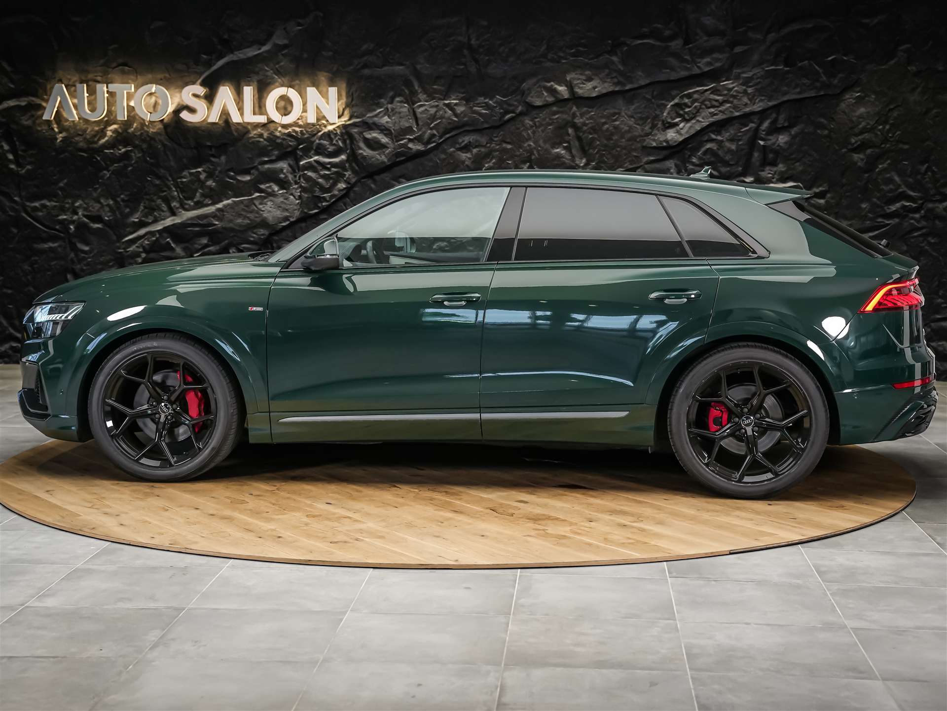 AUDI Q8 55 TFSI quattro tiptronic *22" Felgen*Bang&Olufsen*Luftfahrwerk*360° Kamera*-image-2