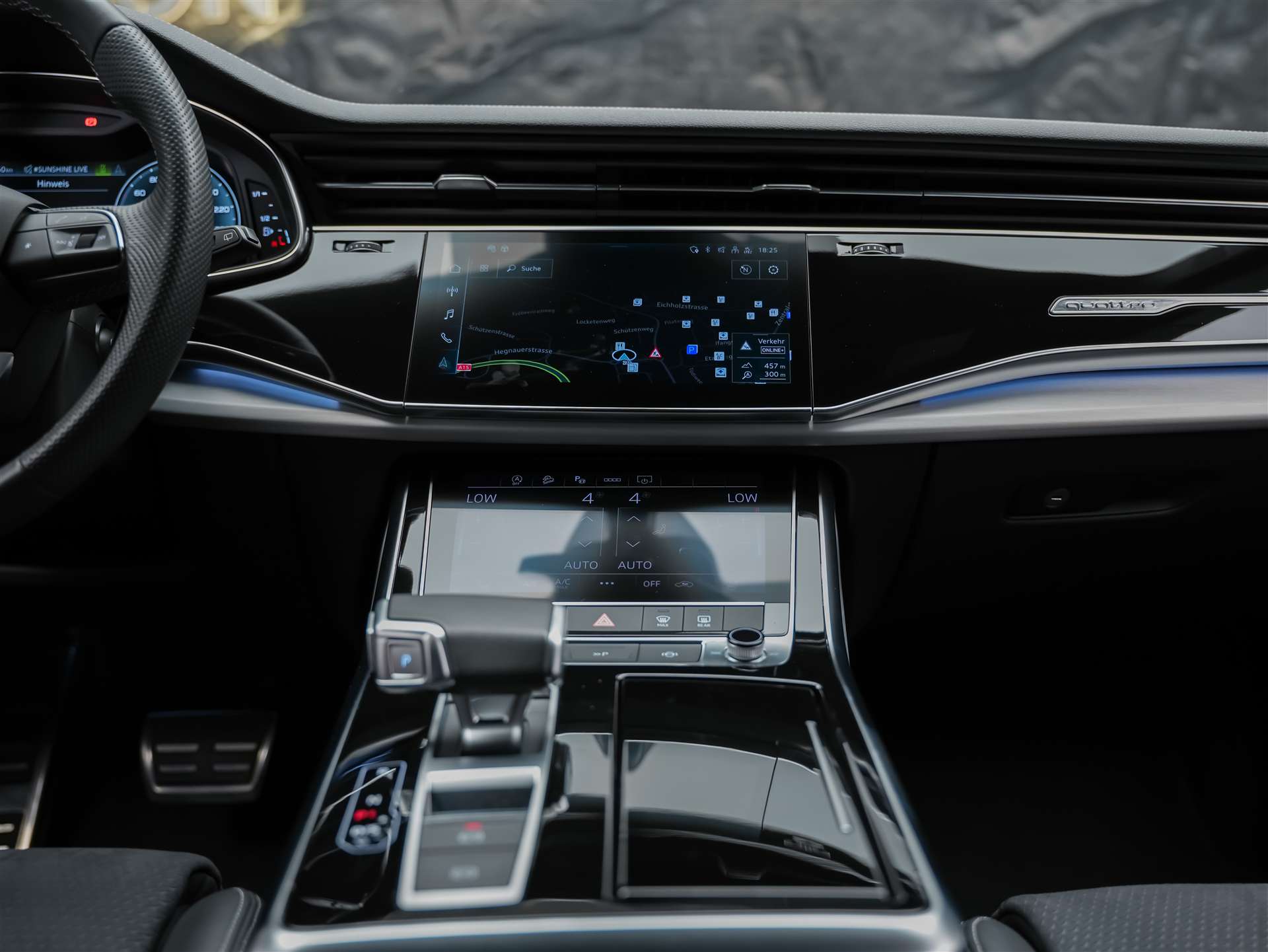 AUDI Q8 55 TFSI quattro tiptronic-image-21