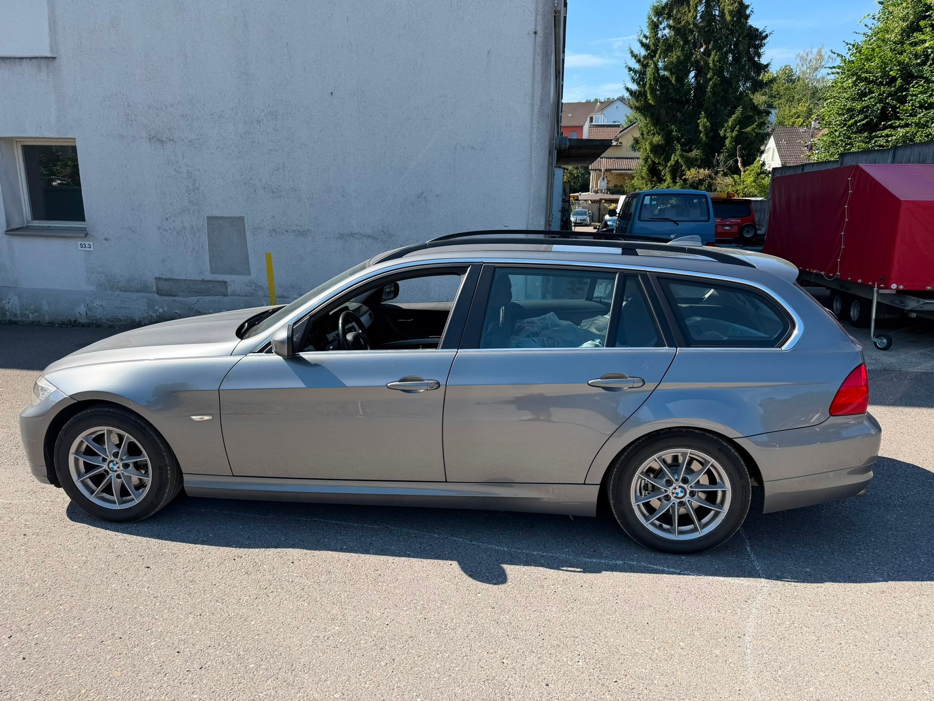BMW 325i Touring Steptronic-image-8
