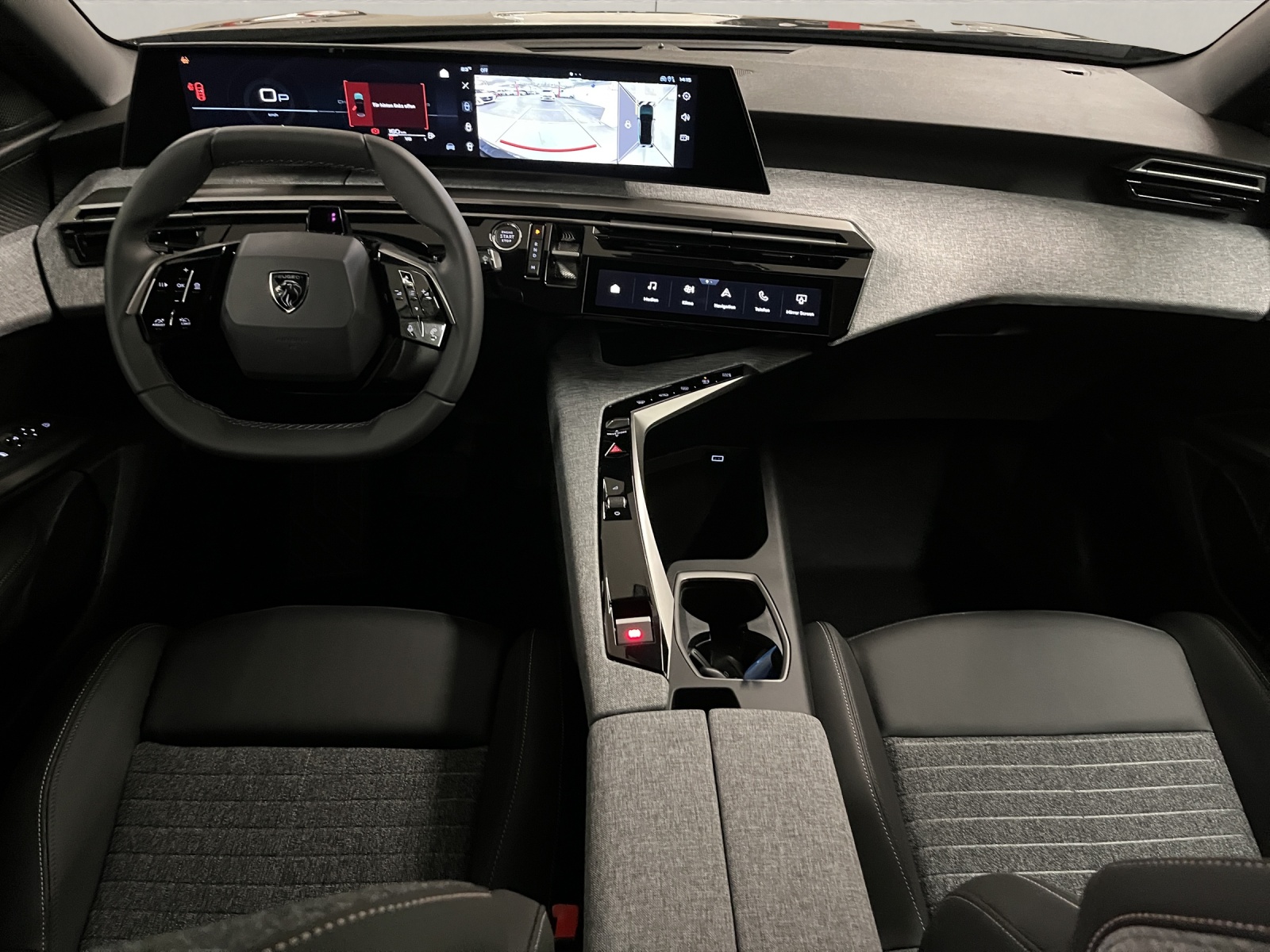 PEUGEOT 3008 1.2 Hybrid Allure Premium-image-7