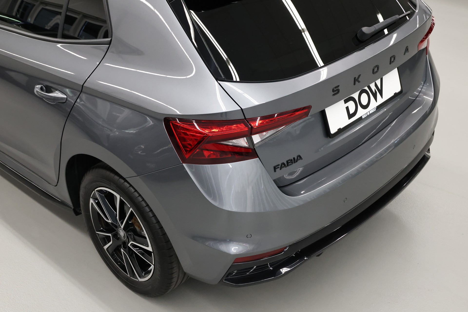SKODA Fabia 1.0 TSI Monte Carlo DSG-image-10
