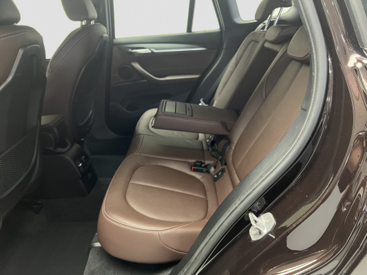 BMW X1 xDrive 20d xLine-image-8