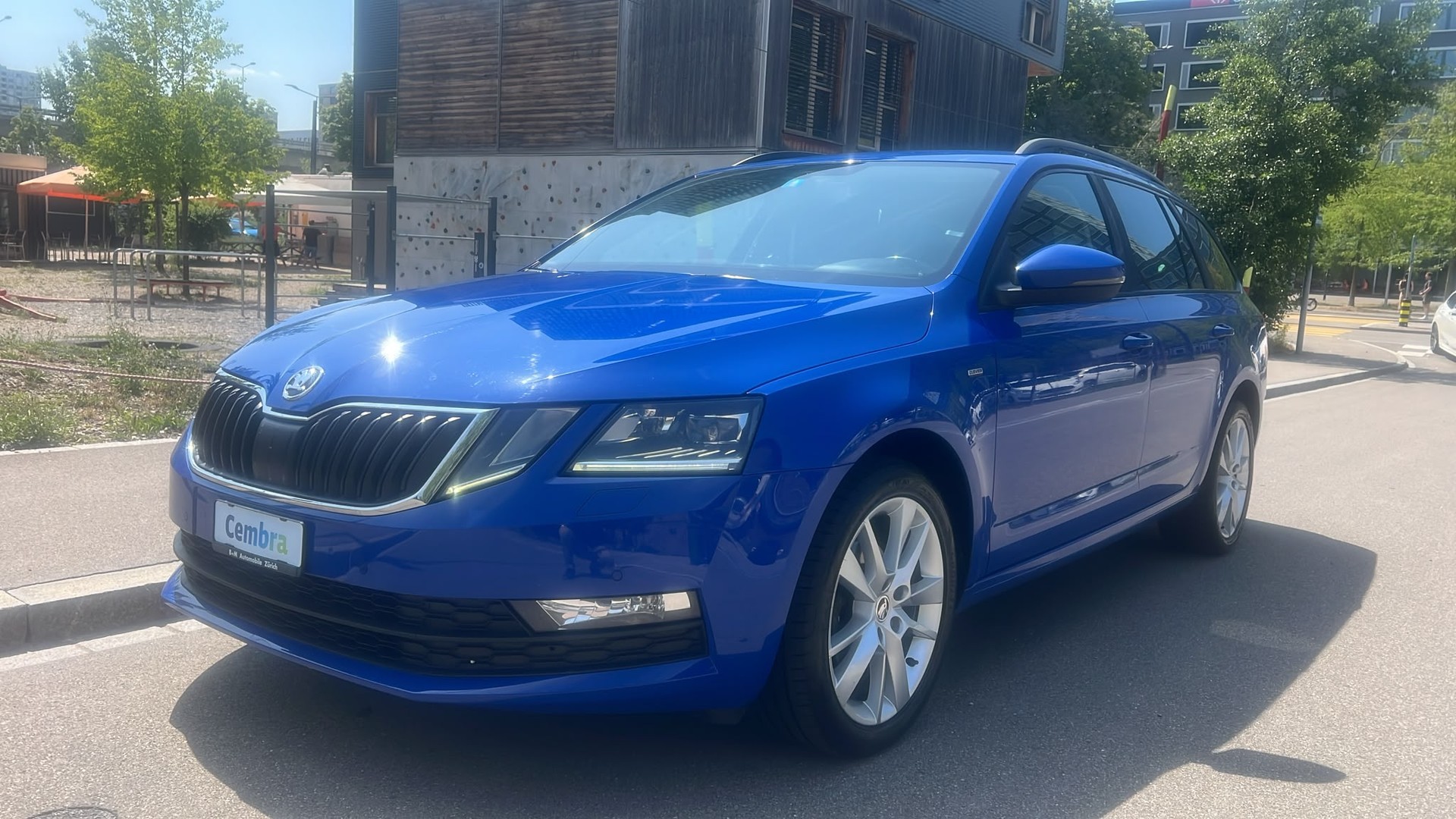 SKODA Octavia Combi 1.6 TDI Clever-image-0
