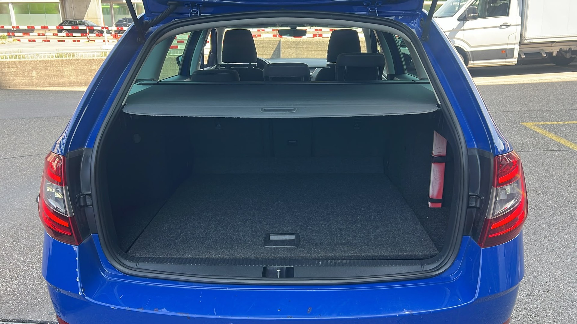 SKODA Octavia Combi 1.6 TDI Clever-image-17