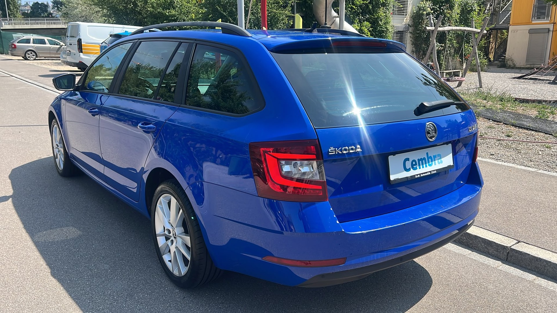 SKODA Octavia Combi 1.6 TDI Clever-image-5