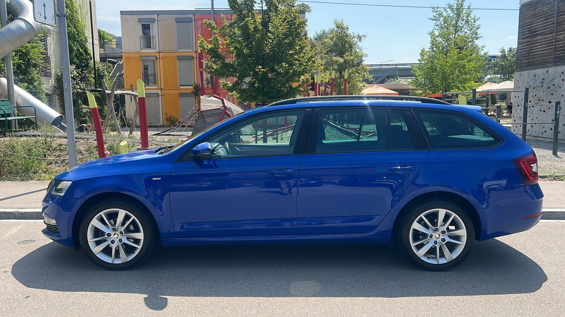 SKODA Octavia Combi 1.6 TDI Clever-image-3