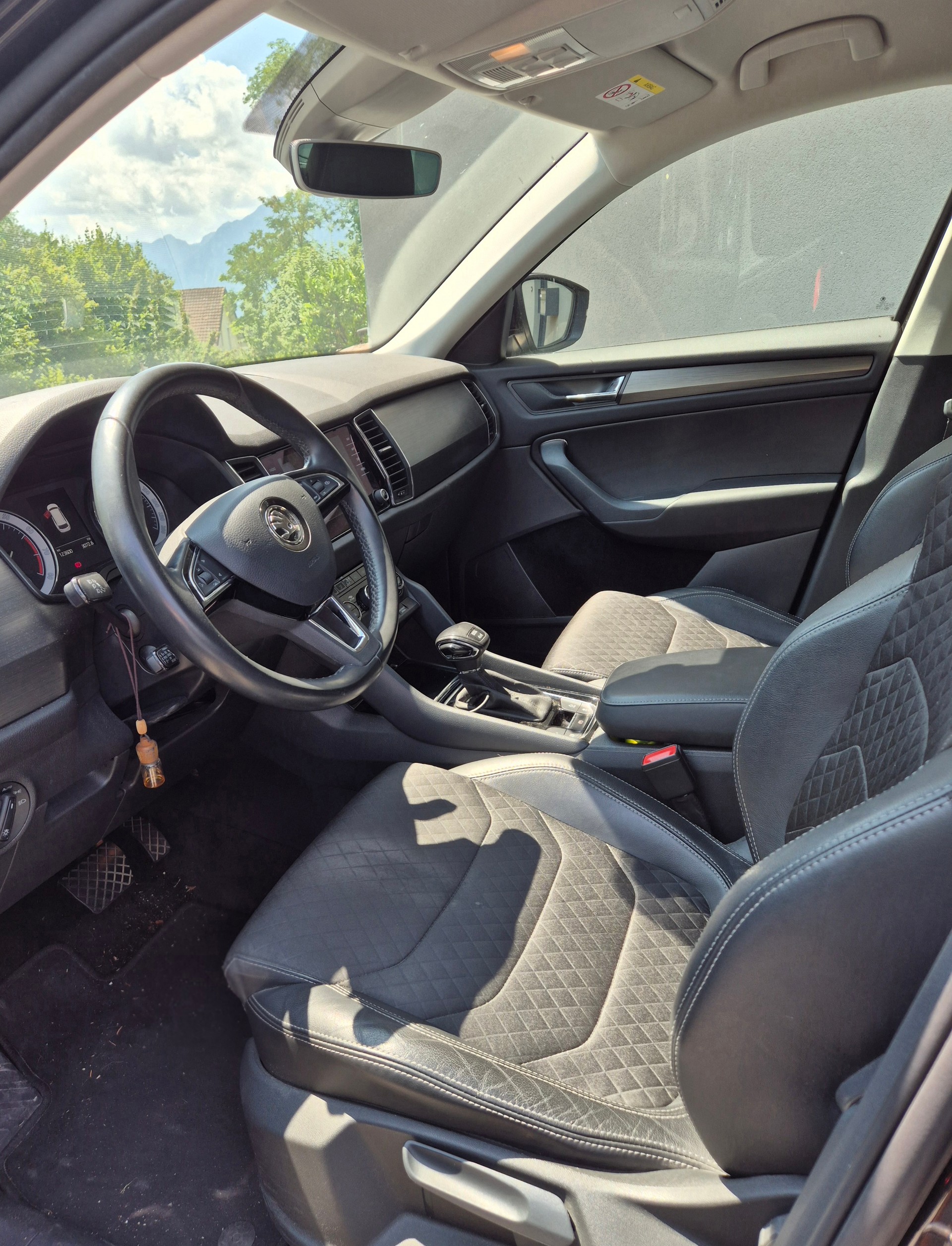 SKODA 2.0 TSI Smile DSG-image-5