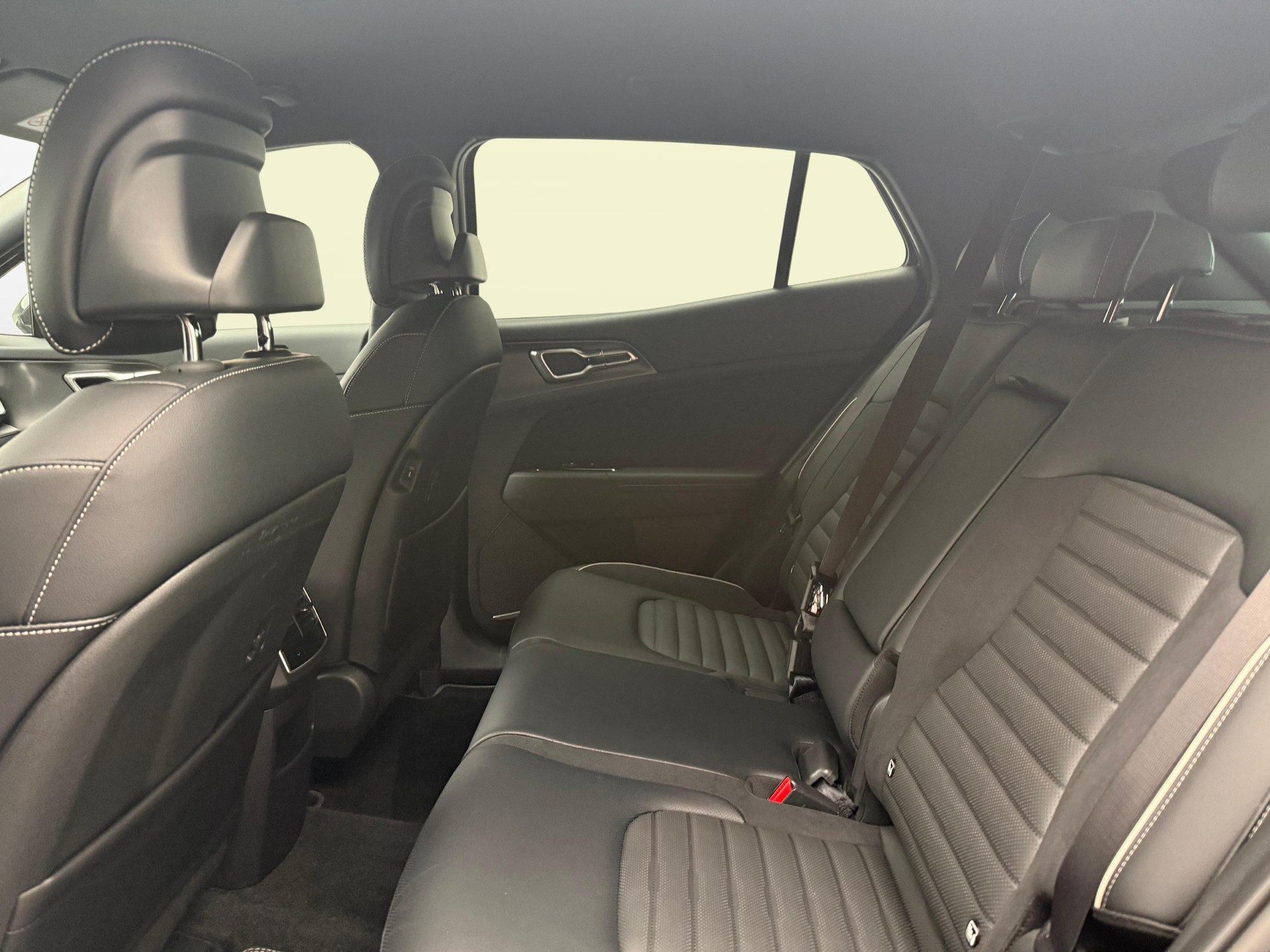 KIA Sportage 1.6 T-GDi PHEV GT-Line-image-10