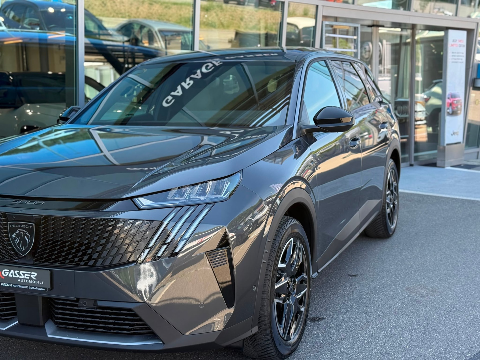 PEUGEOT 5008 145 Hybrid e-DCS6 Allure Premium-image-1