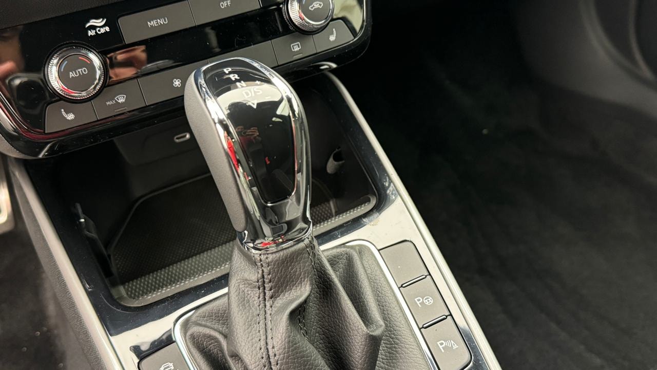 SKODA Fabia 1.5 TSI Monte Carlo DSG-image-10