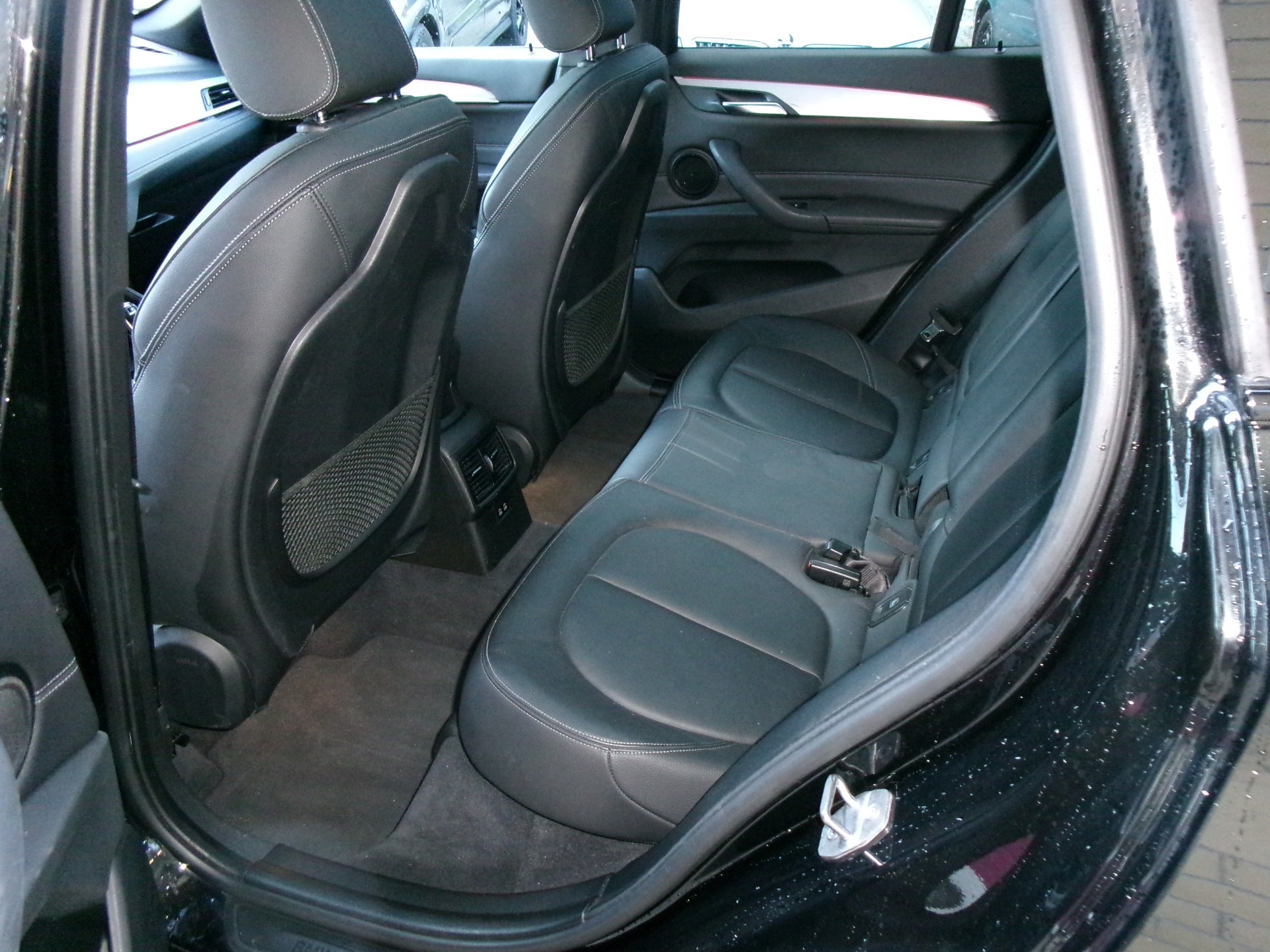 BMW X1 xDrive 20i M Sport Steptronic-image-4