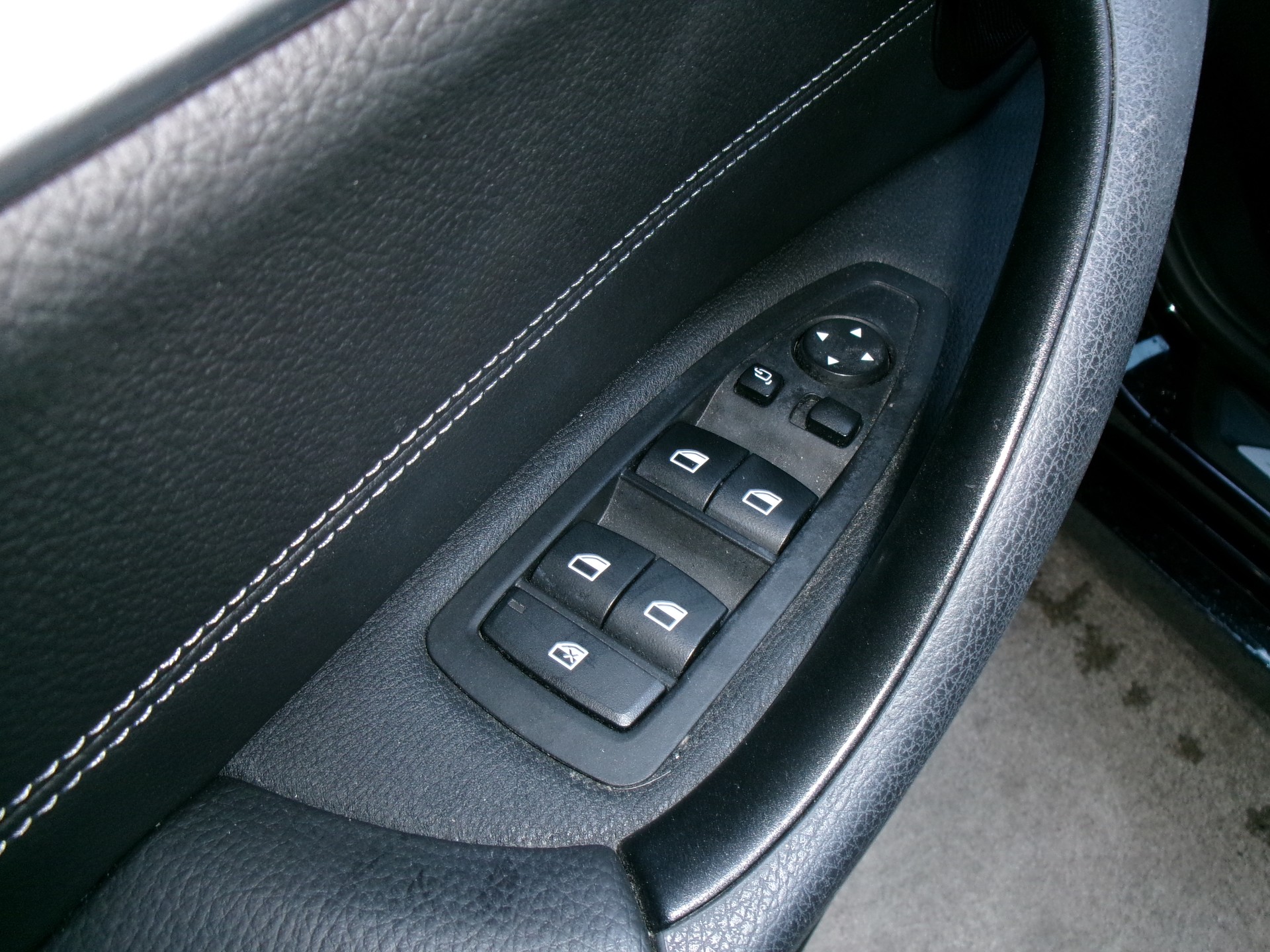 BMW X1 xDrive 20i M Sport Steptronic-image-8