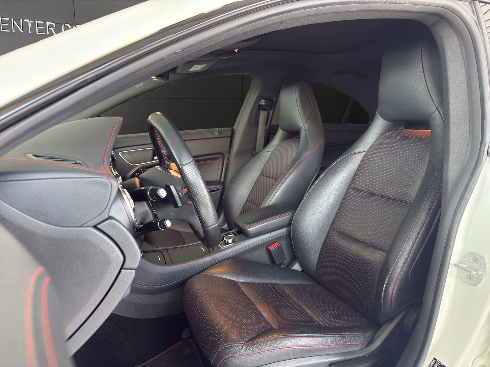MERCEDES-BENZ CLA 250 AMG Line 7G-DCT-image-7