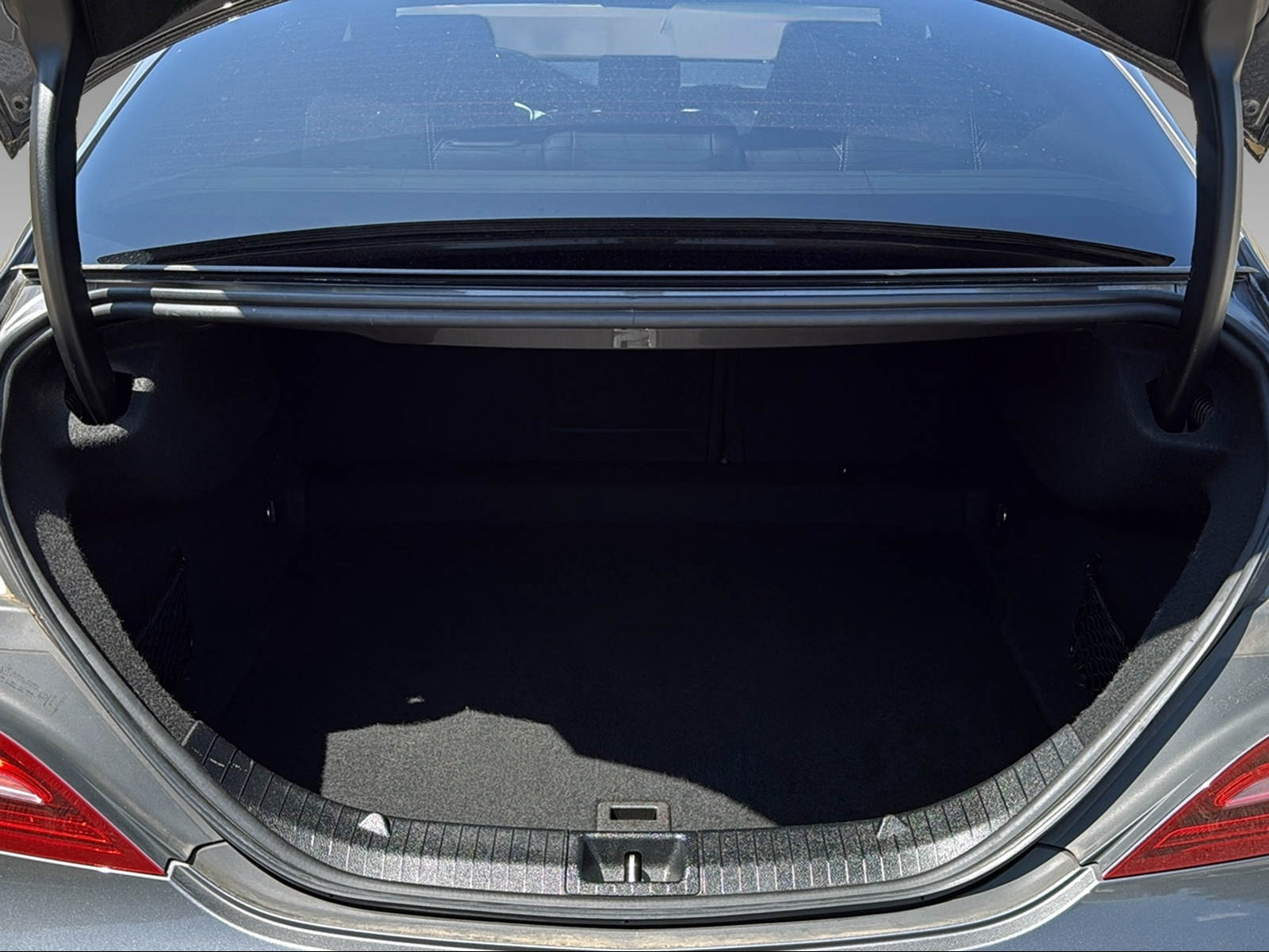 MERCEDES-BENZ CLA 200 d Urban-image-22