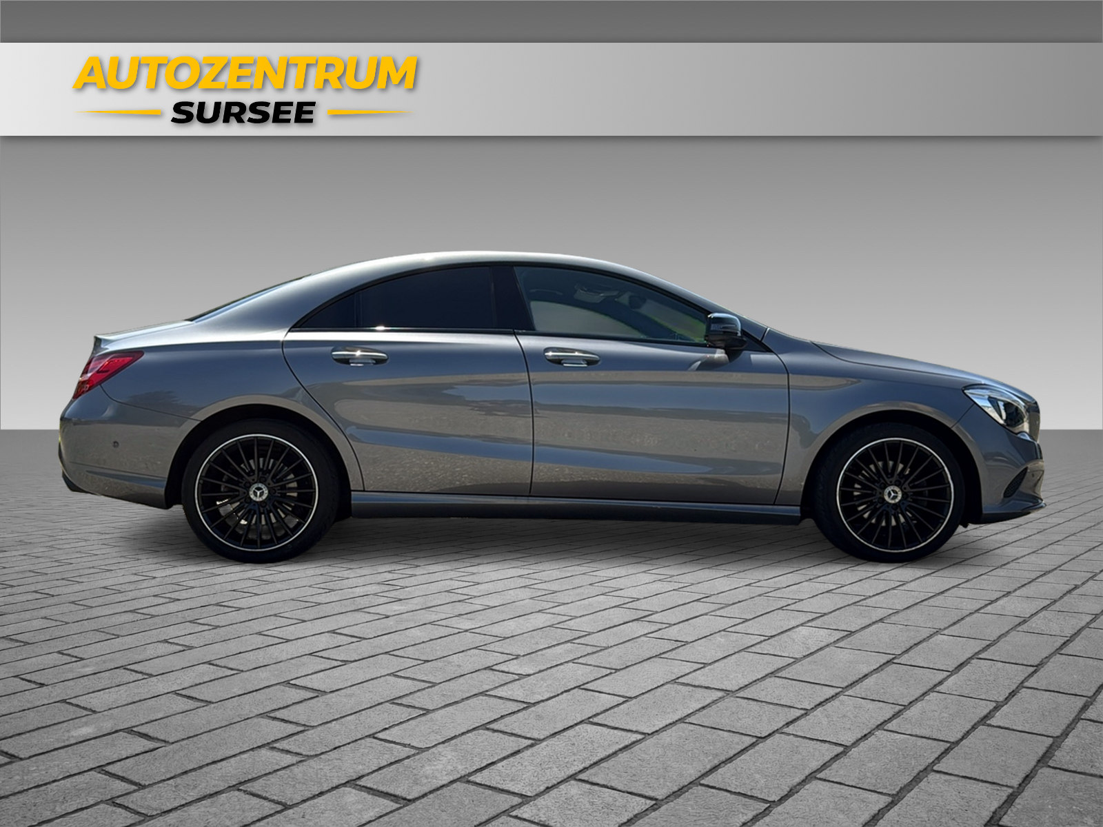 MERCEDES-BENZ CLA 200 d Urban-image-9