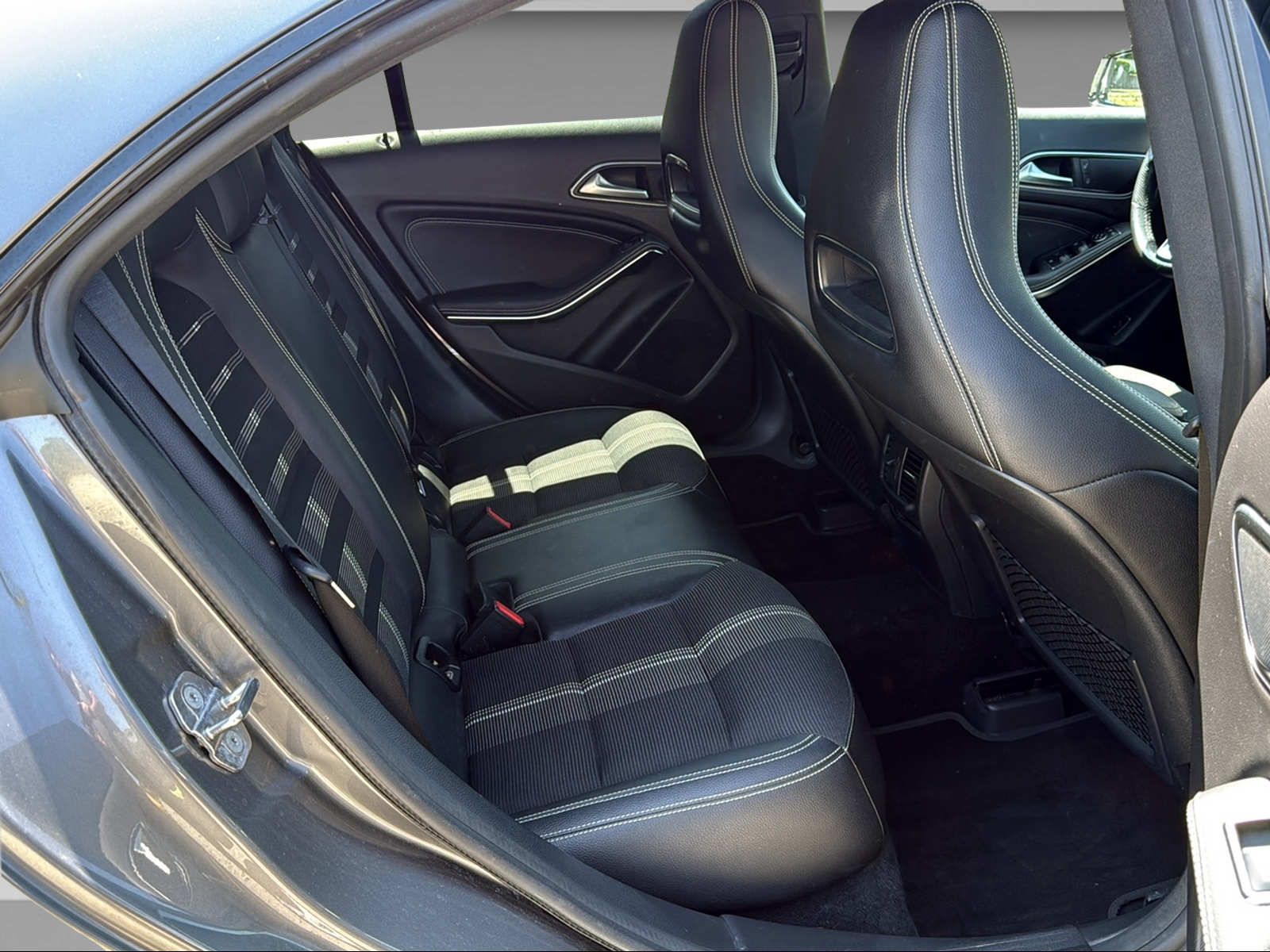 MERCEDES-BENZ CLA 200 d Urban-image-20