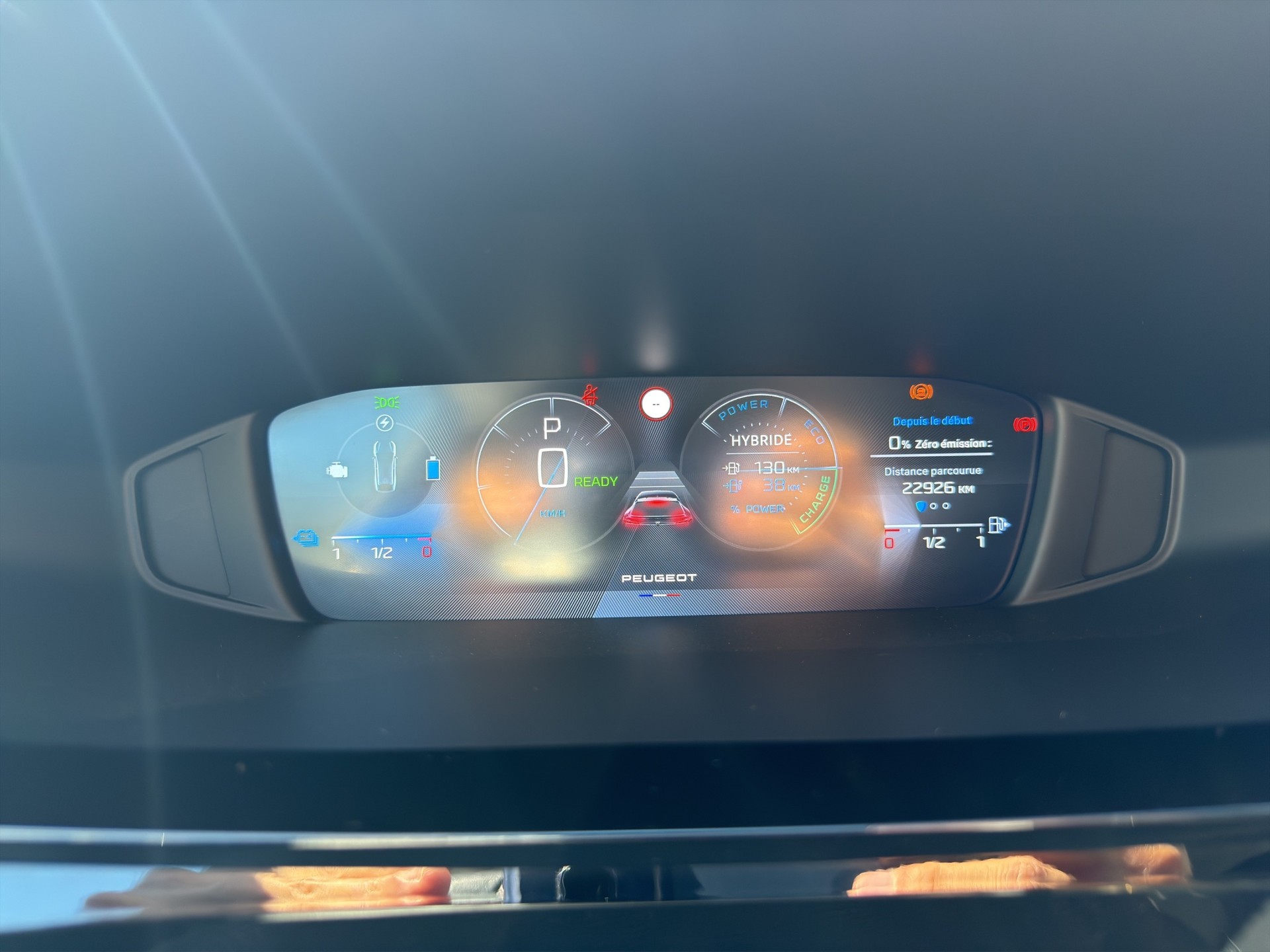 PEUGEOT 408 1.6 PHEV Allure Pack-image-8