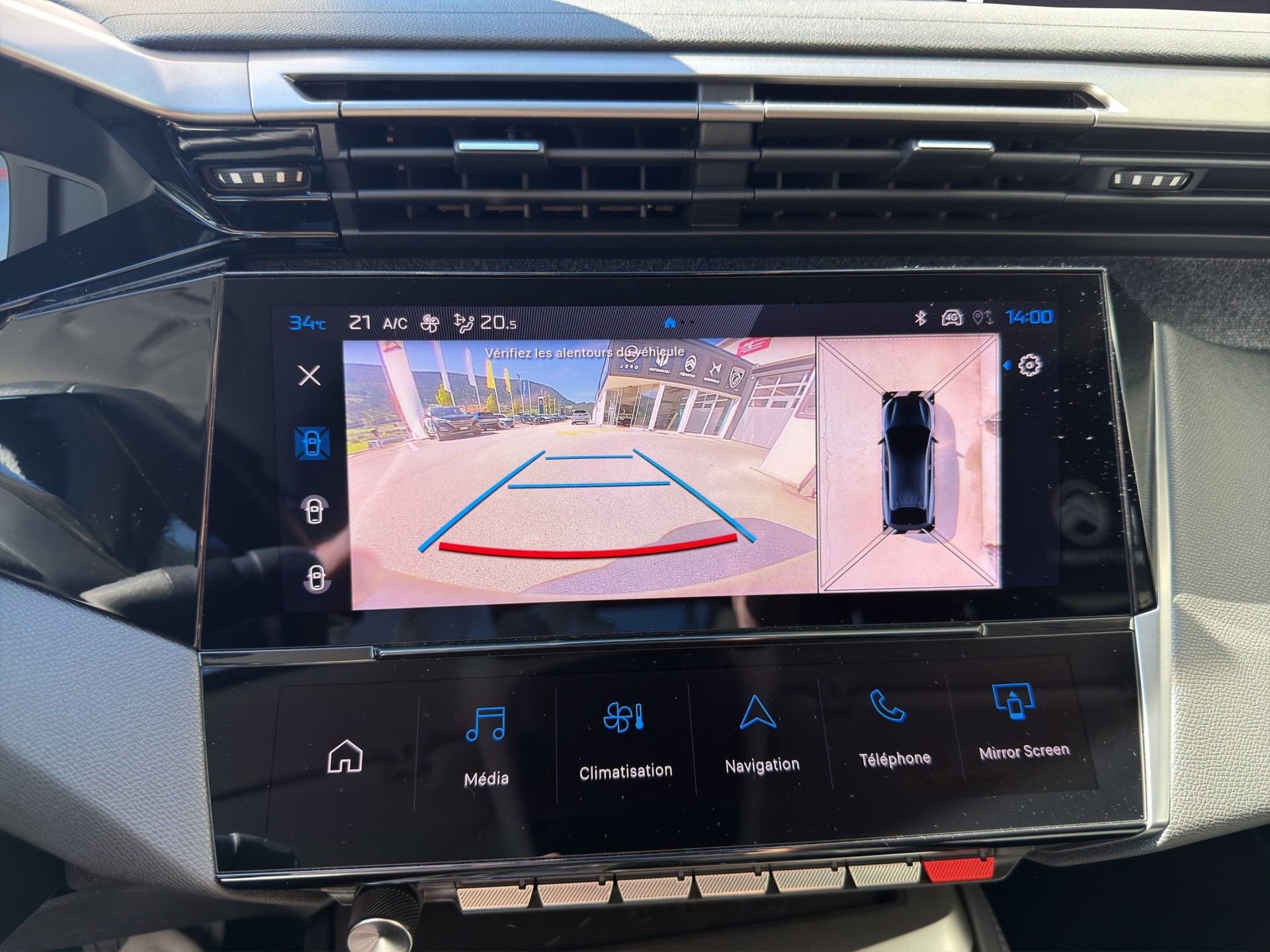 PEUGEOT 408 1.6 PHEV Allure Pack-image-9