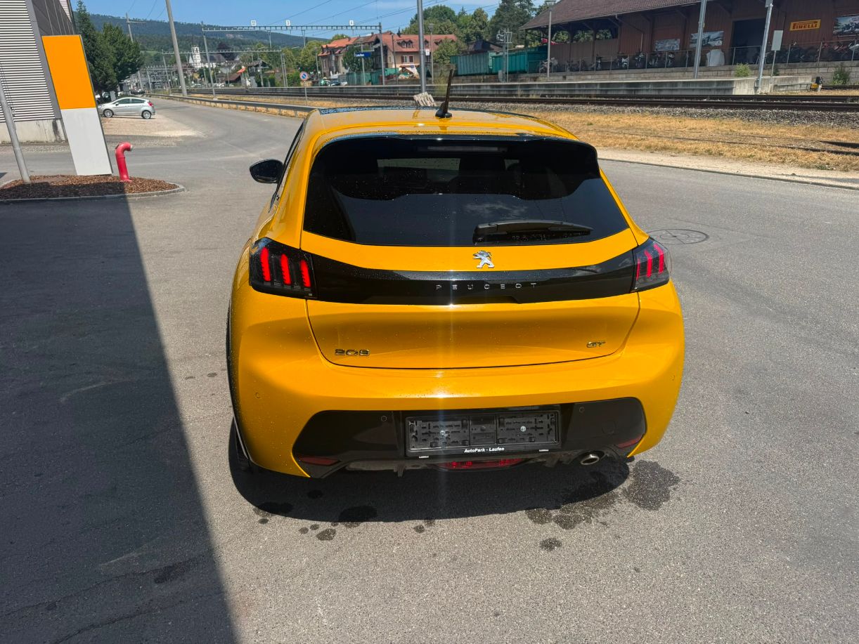 PEUGEOT 208 1.2 PureTech GT EAT8-image-4