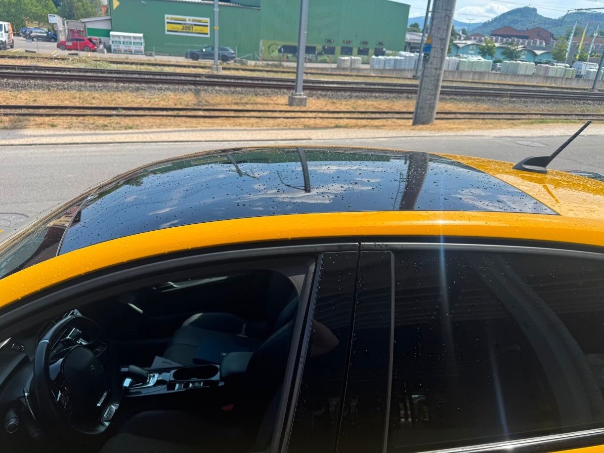 PEUGEOT 208 1.2 PureTech GT EAT8-image-6