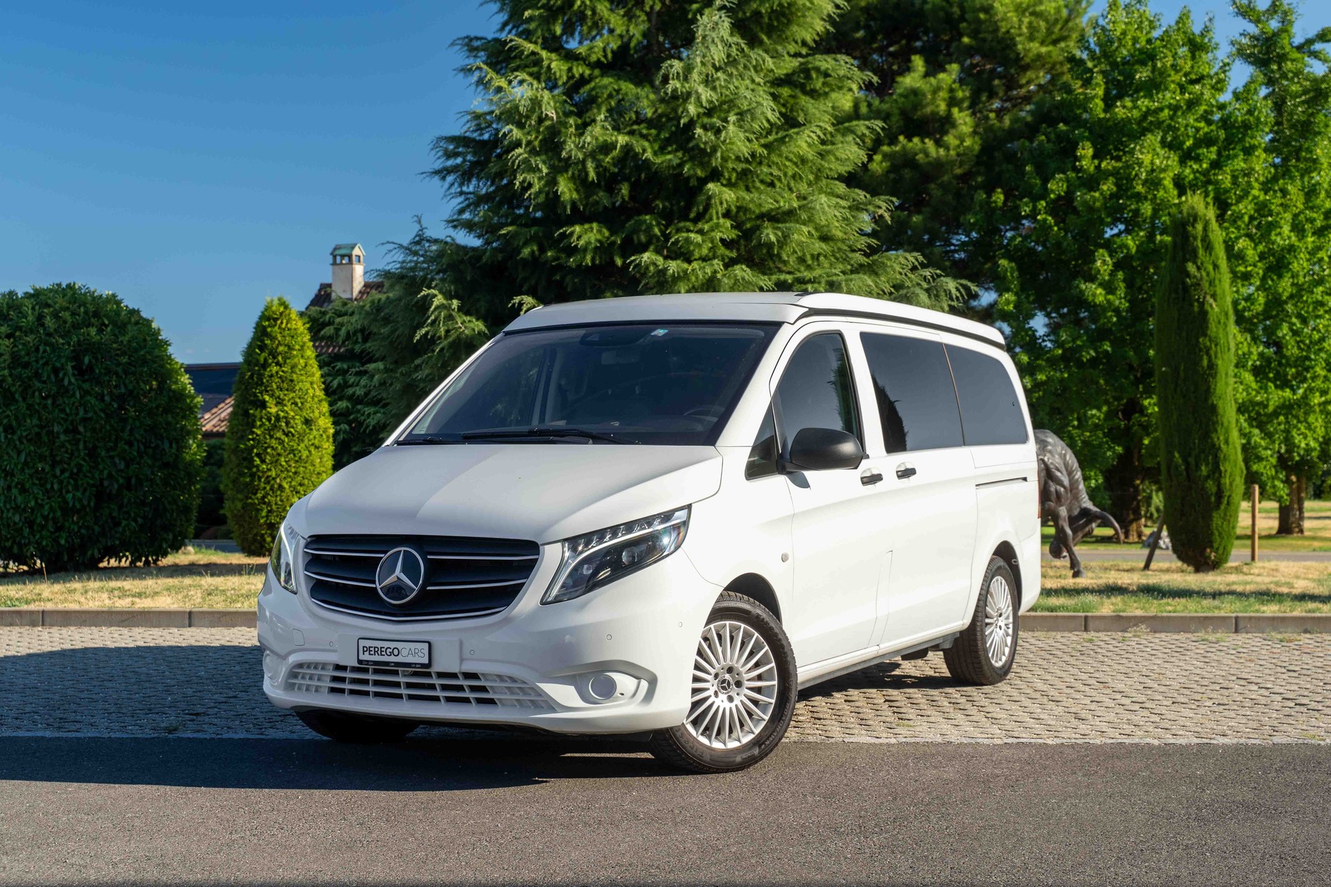 MERCEDES-BENZ-image-0