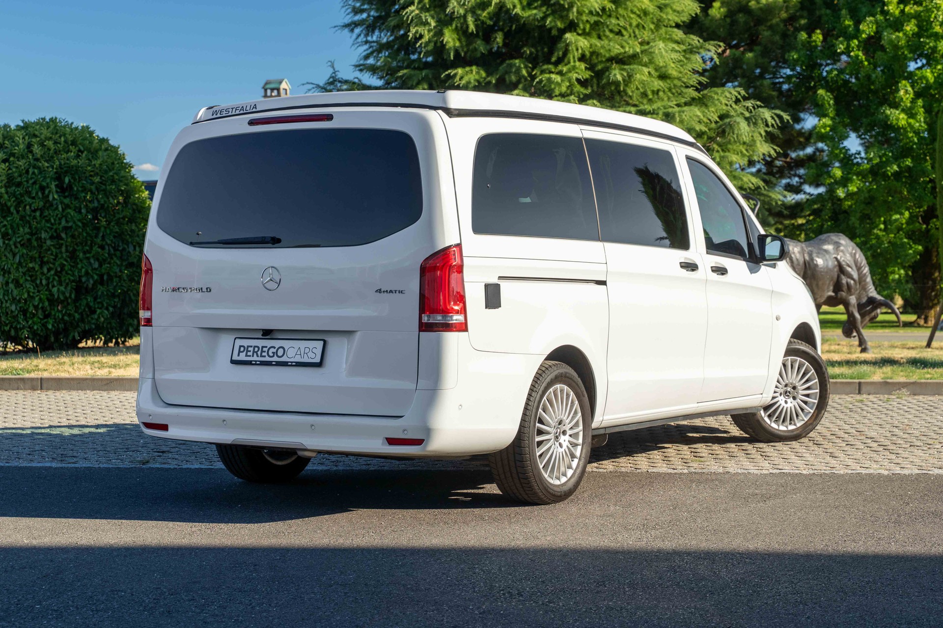 MERCEDES-BENZ-image-5