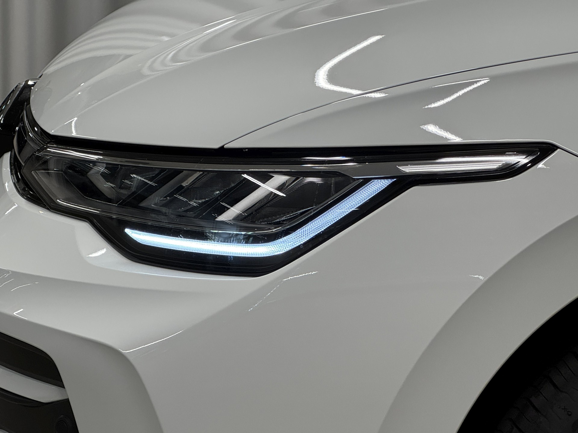 VW Golf Variant 1.5 eTSI mHEV Basis DSG-image-6