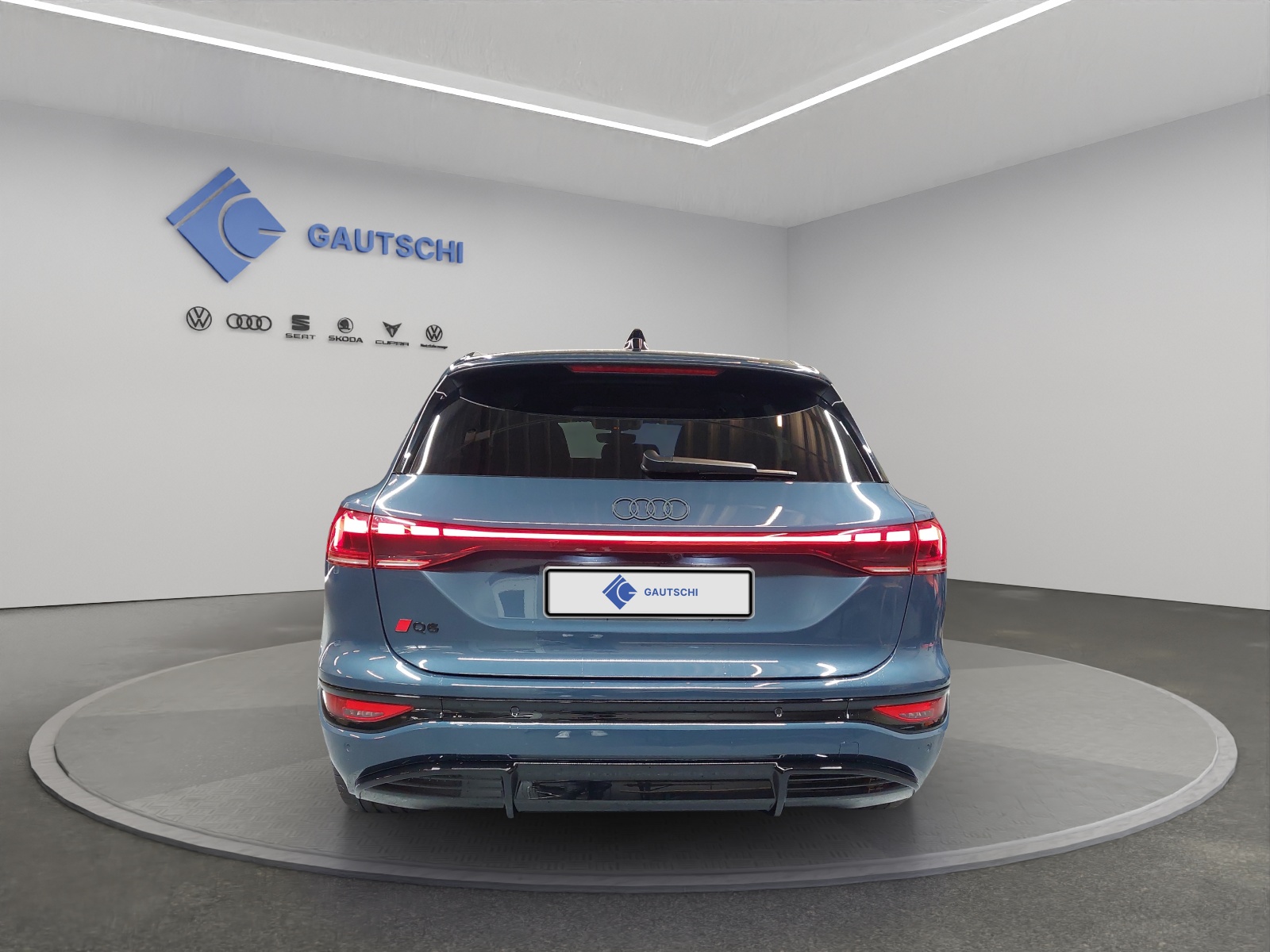 AUDI Q6 e-tron quattro-image-3